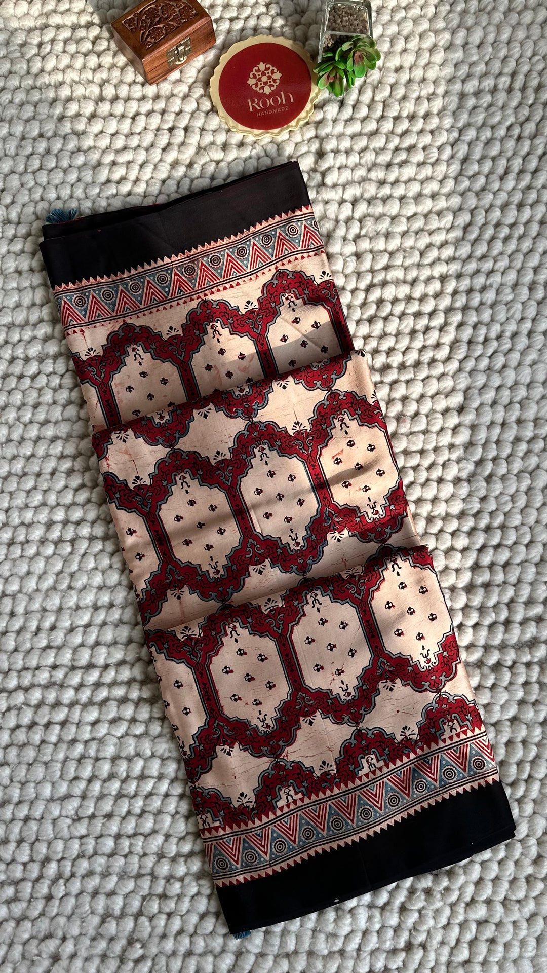 IVORY PANES - AJRAKH HAND BLOCK PRINTED PREMIUM MODAL SILK SAREE