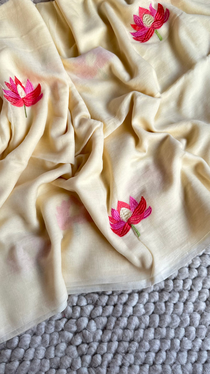 CREAMY WHITE - LOTUS EMBROIDERED PURE SUPER SOFT MULMUL COTTON SAREE