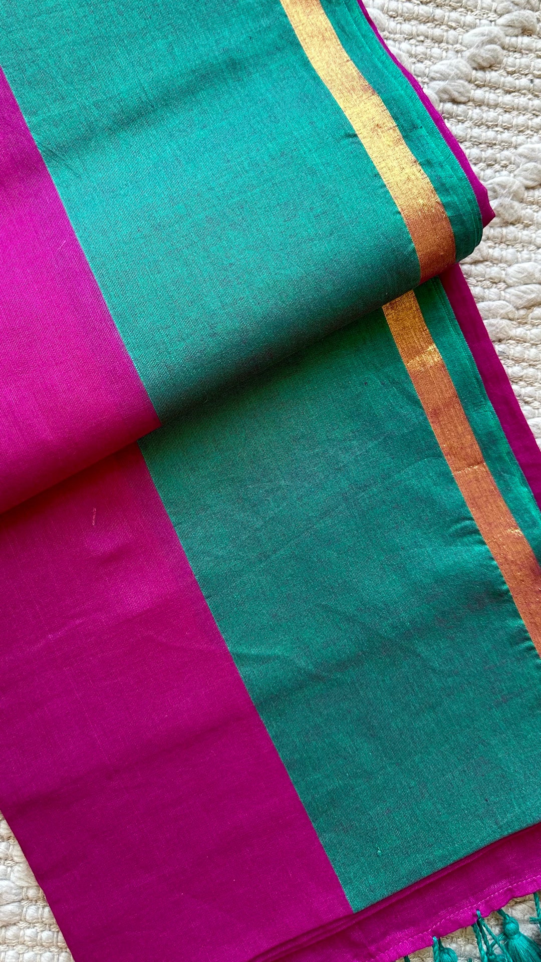 MAGENTA WITH CONTRAST TEAL GREEN  BORDER-  SUPER SOFT MUL COTTON SAREE