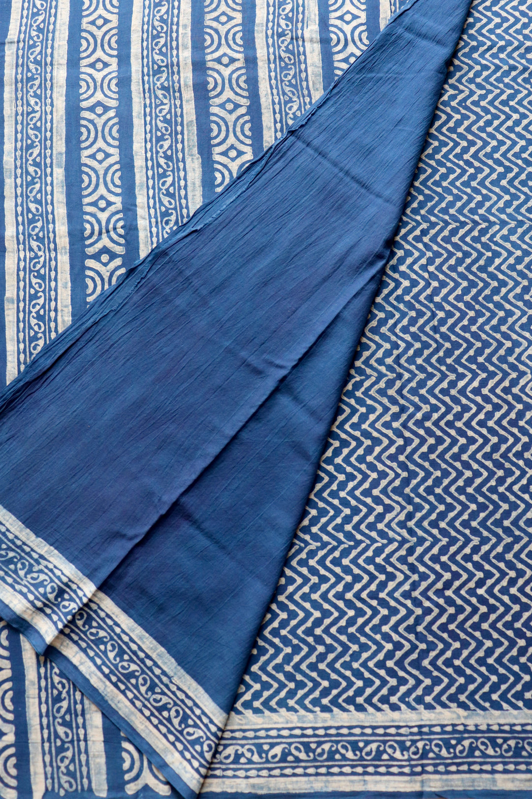 AKOLA INDIGO HAND BLOCK DABU PRINTED SOFT MULMUL COTTON SAREE- 023