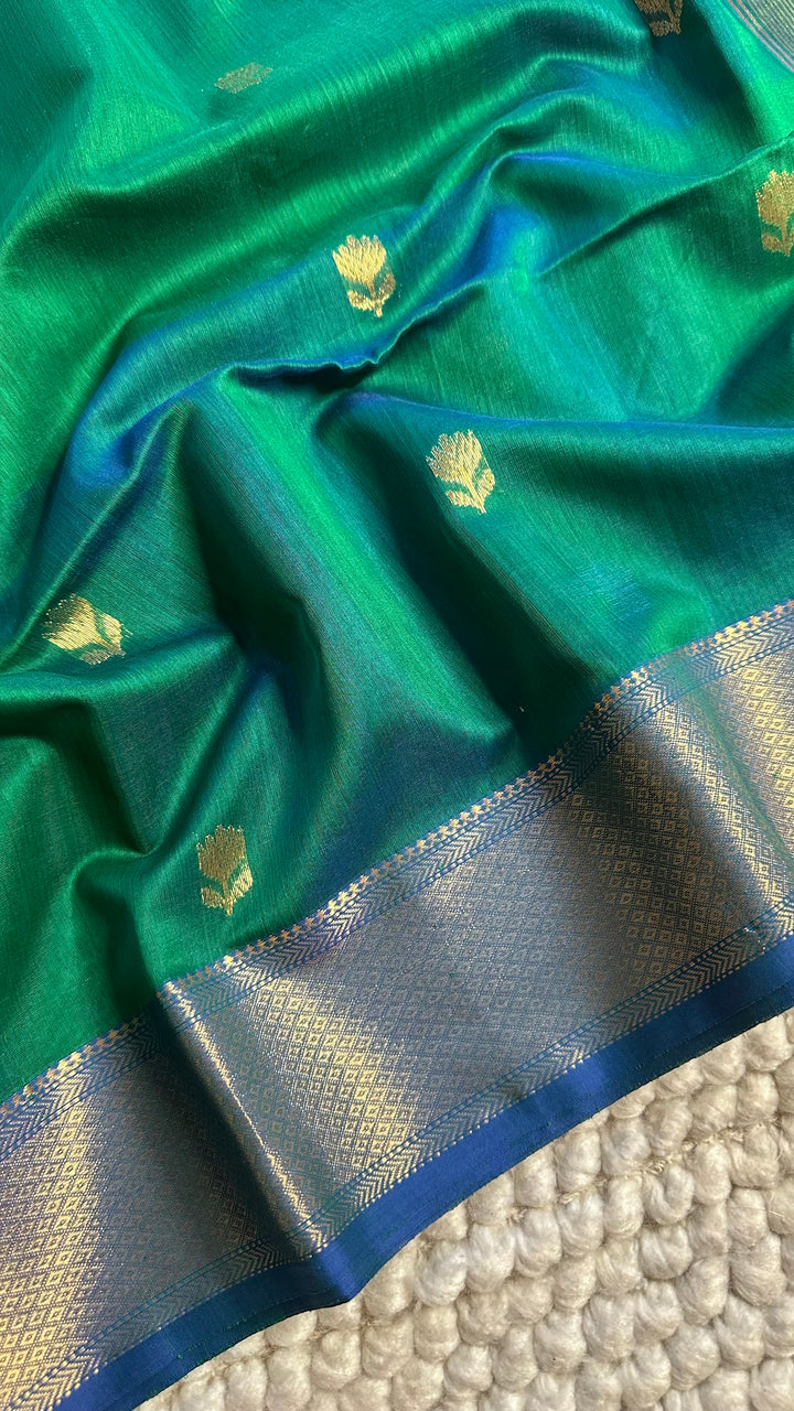 PEACOCK GREEN AND BLUE DUAL TONE- PREMIUM HANDWOVEN MAHESHWARI SILK BY COTTON SAREE (DISPATCH IN 7-10 DAYS)