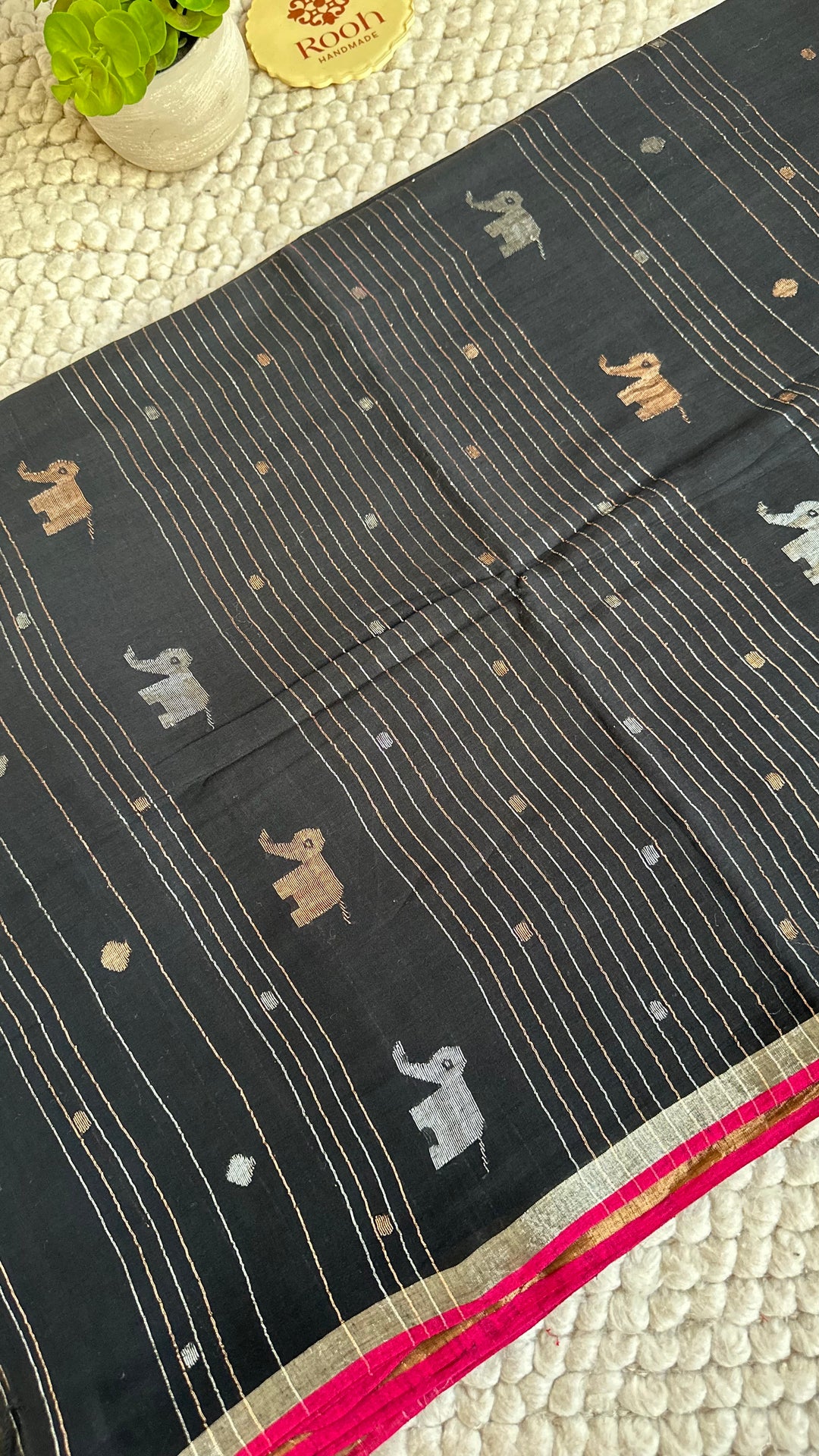 PREMIUM NEEDLE WORK JAMDANI HANDWOVEN AND HANDSPUN COTTON SAREE - CHARCOAL BLACK