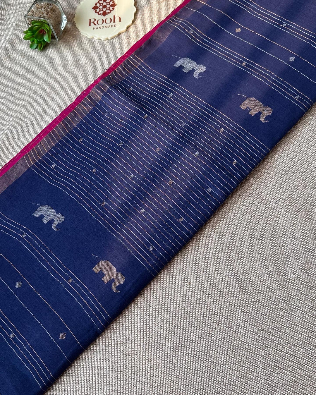 PREMIUM JAMDANI WEAVE HANDWOVEN AND HANDSPUN COTTON SAREE - PINK ON MIDNIGHT BLUE ( DISPATCH TIME IS 5-7 DAYS )