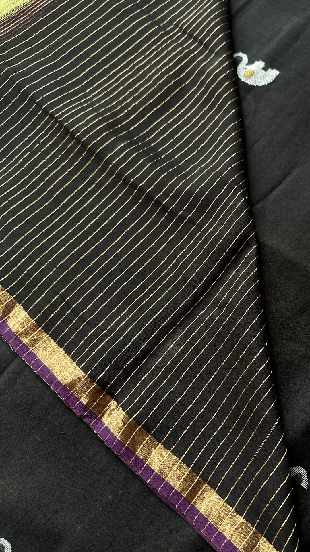 PREMIUM JAMDANI WEAVE HANDWOVEN PURE SILK BY PURE COTTON SAREE - OXFORD BLACK