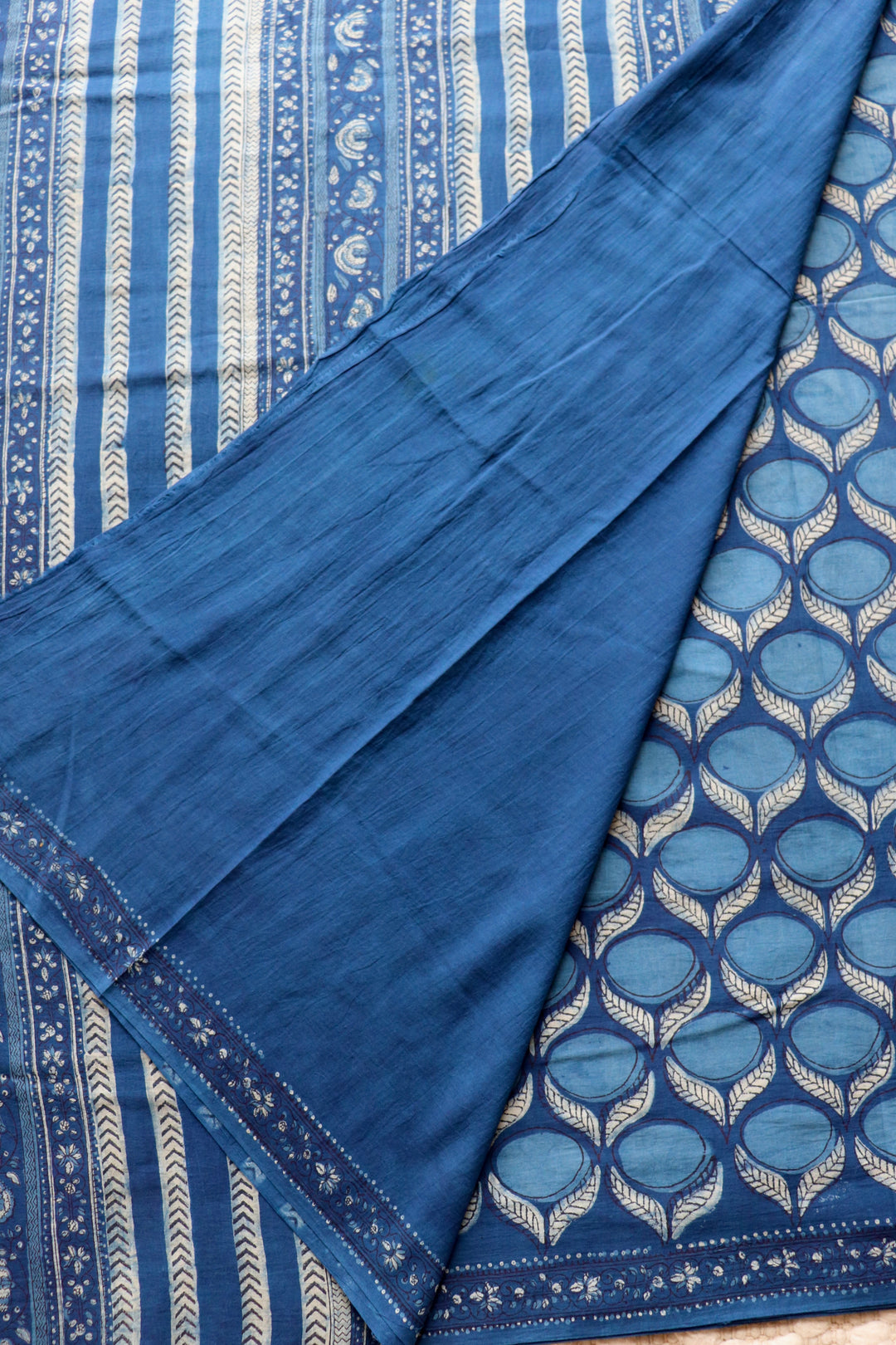 AKOLA INDIGO HAND BLOCK DABU PRINTED SOFT MULMUL COTTON SAREE- 020