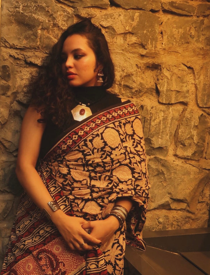 VANIKA - FLORAL BAGRU HAND BLOCK PRINTED SOFT MULMUL COTTON SAREE