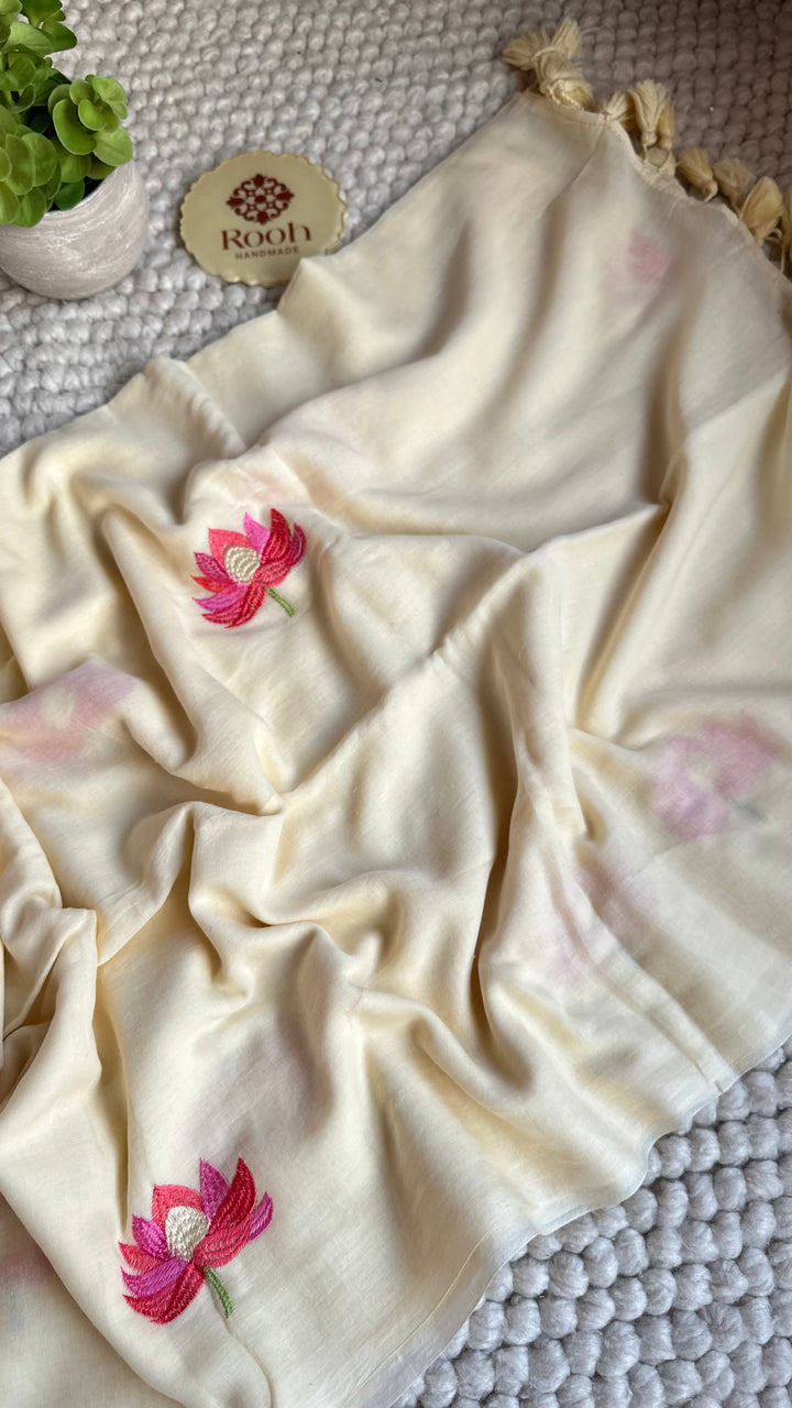 CREAMY WHITE - LOTUS EMBROIDERED PURE SUPER SOFT MULMUL COTTON SAREE
