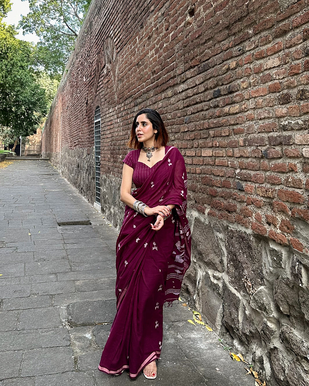 PREMIUM JAMDANI WEAVE HANDWOVEN AND HANDSPUN COTTON SAREE - BURGUNDY WINE