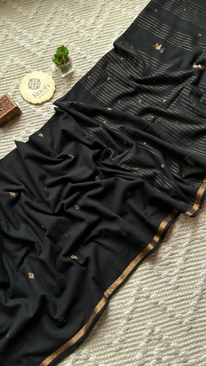 PREMIUM JAMDANI WEAVE HANDWOVEN AND HANDSPUN COTTON SAREE - RAVEN BLACK