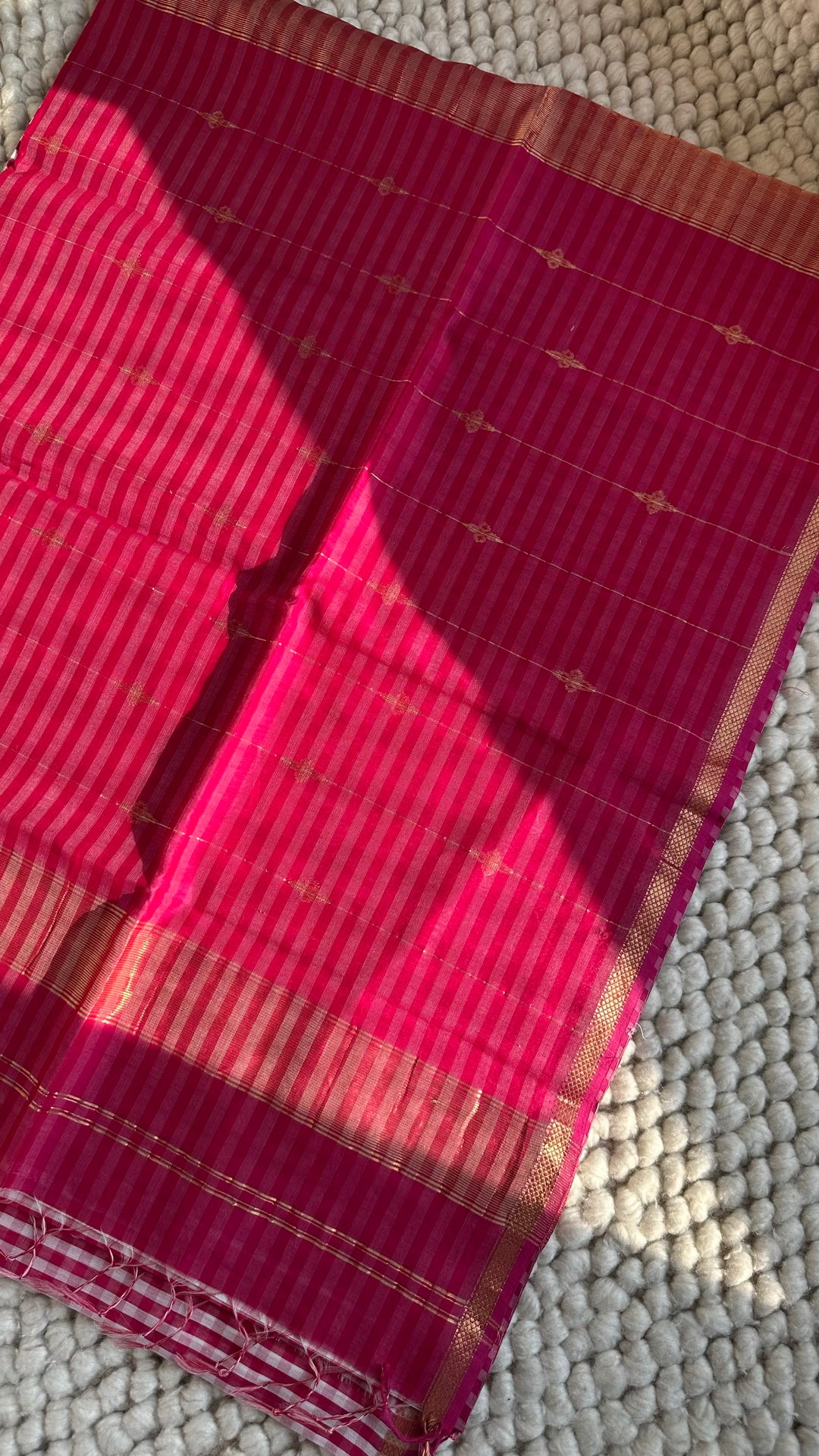 RANI PINK CHECKS - PREMIUM HANDWOVEN MAHESHWARI SILK BY COTTON SAREE (DISPATCH TIME IS 15-20 DAYS)