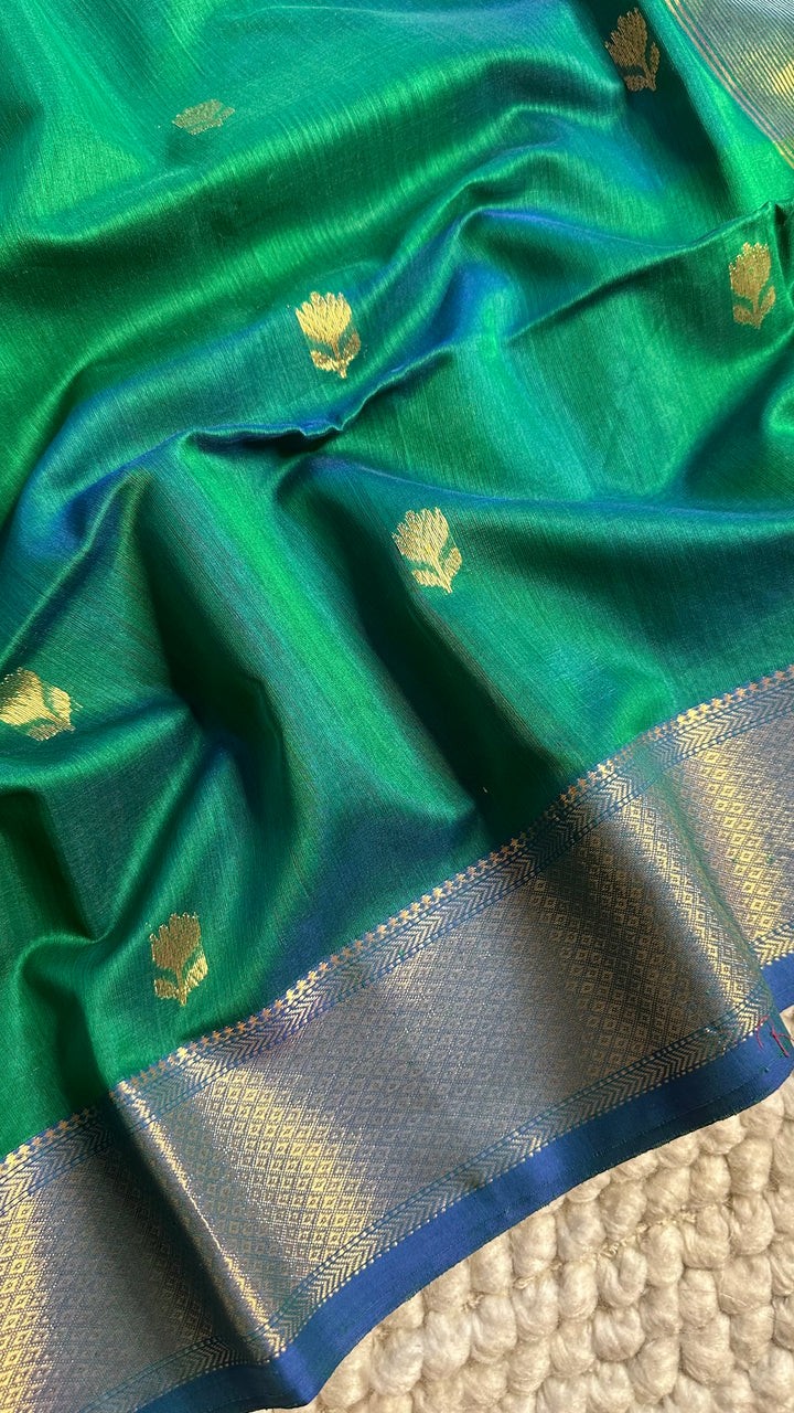 PEACOCK GREEN AND BLUE DUAL TONE- PREMIUM HANDWOVEN MAHESHWARI SILK BY COTTON SAREE (DISPATCH IN 7-10 DAYS)