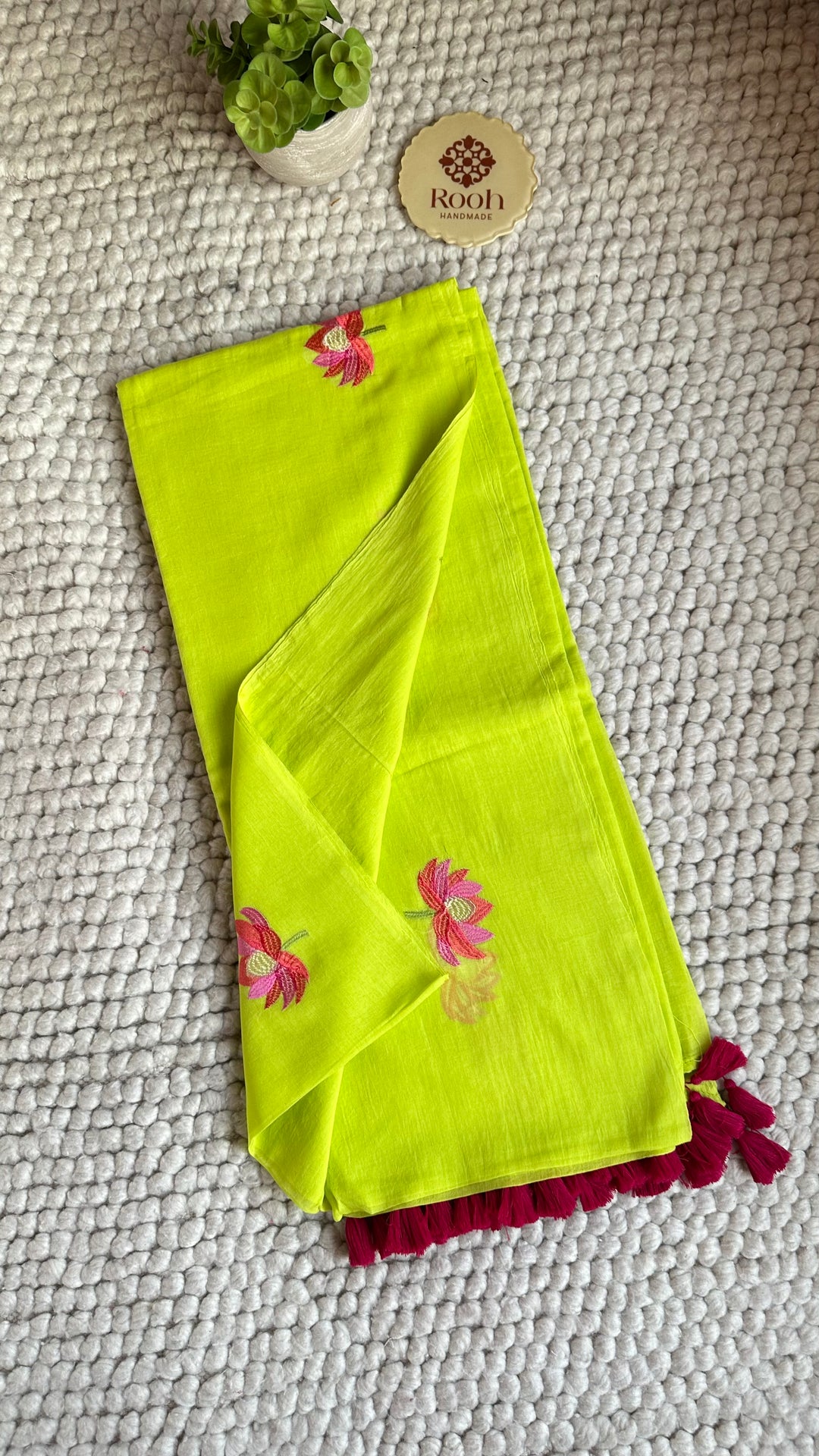LEMON GREEN - LOTUS EMBROIDERED PURE SUPER SOFT MULMUL COTTON SAREE
