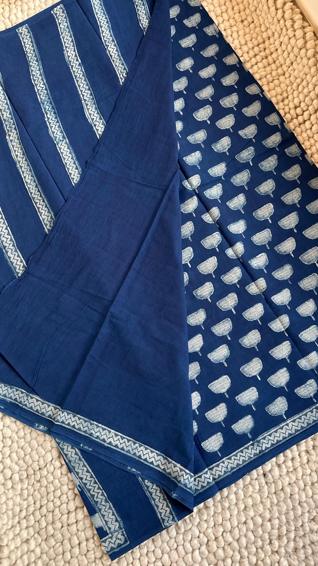 AKOLA INDIGO HAND BLOCK DABU PRINTED SOFT MULMUL COTTON SAREE- 029