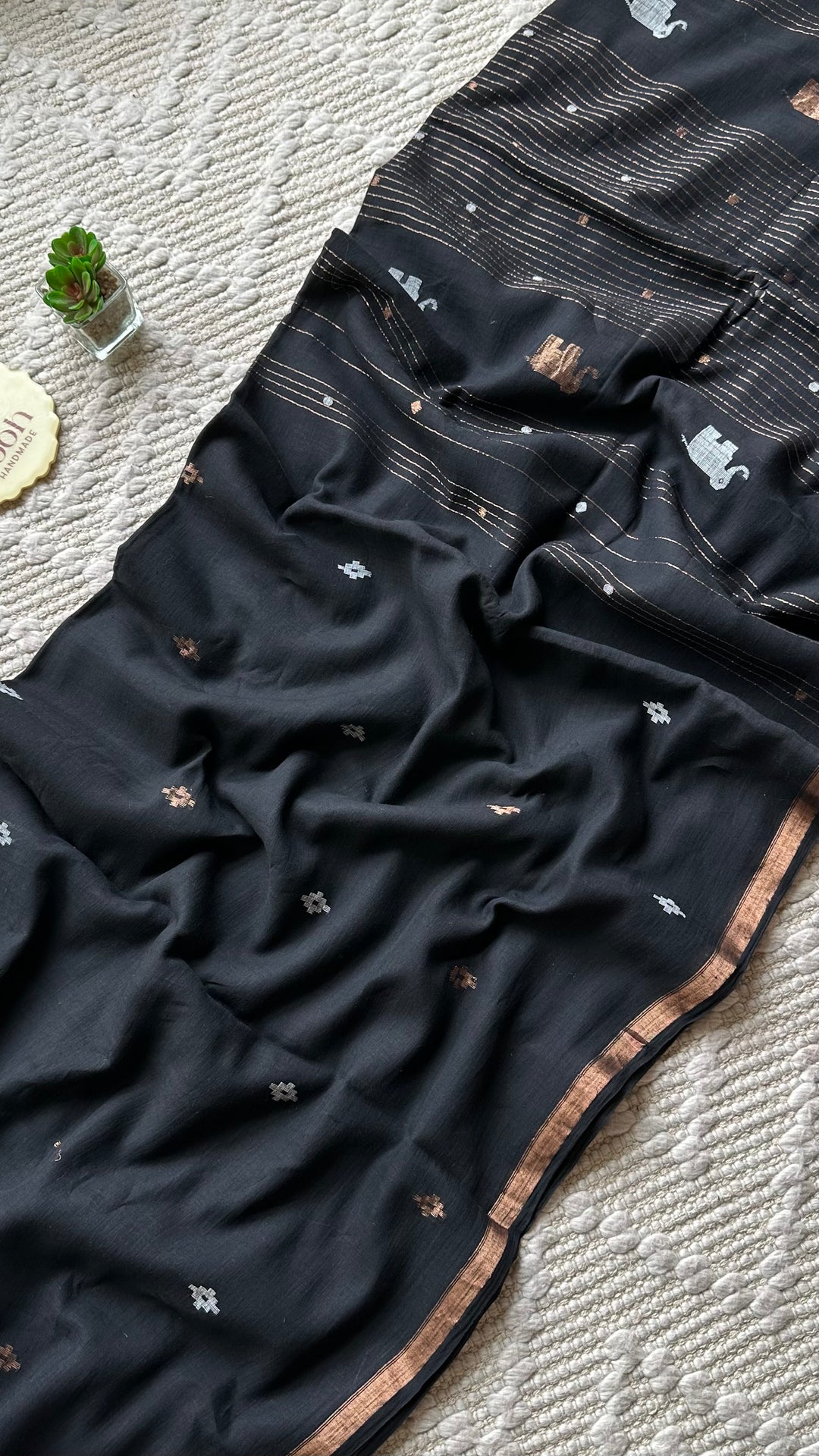 PREMIUM JAMDANI WEAVE HANDWOVEN AND HANDSPUN COTTON SAREE - RICH BLACK