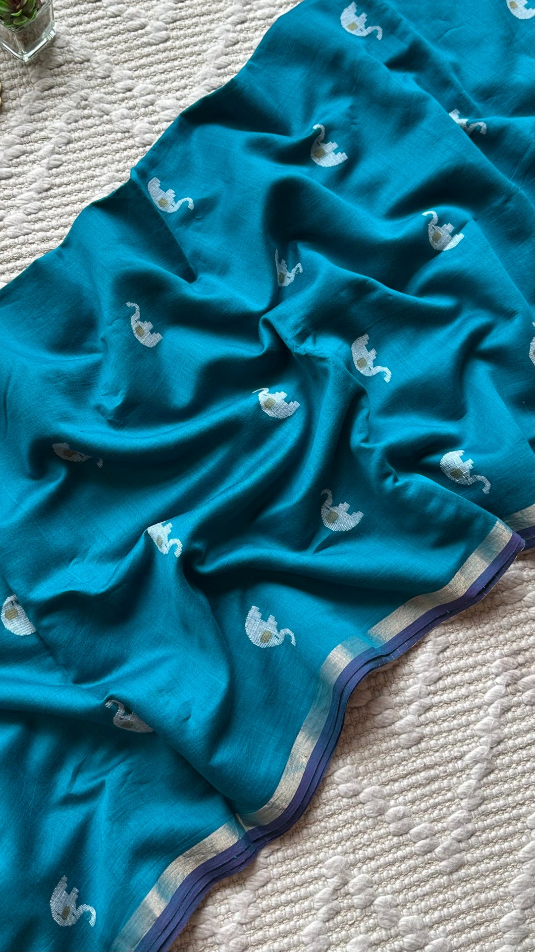 PREMIUM JAMDANI WEAVE HANDWOVEN PURE SILK BY PURE COTTON SAREE - TEAL BLUE