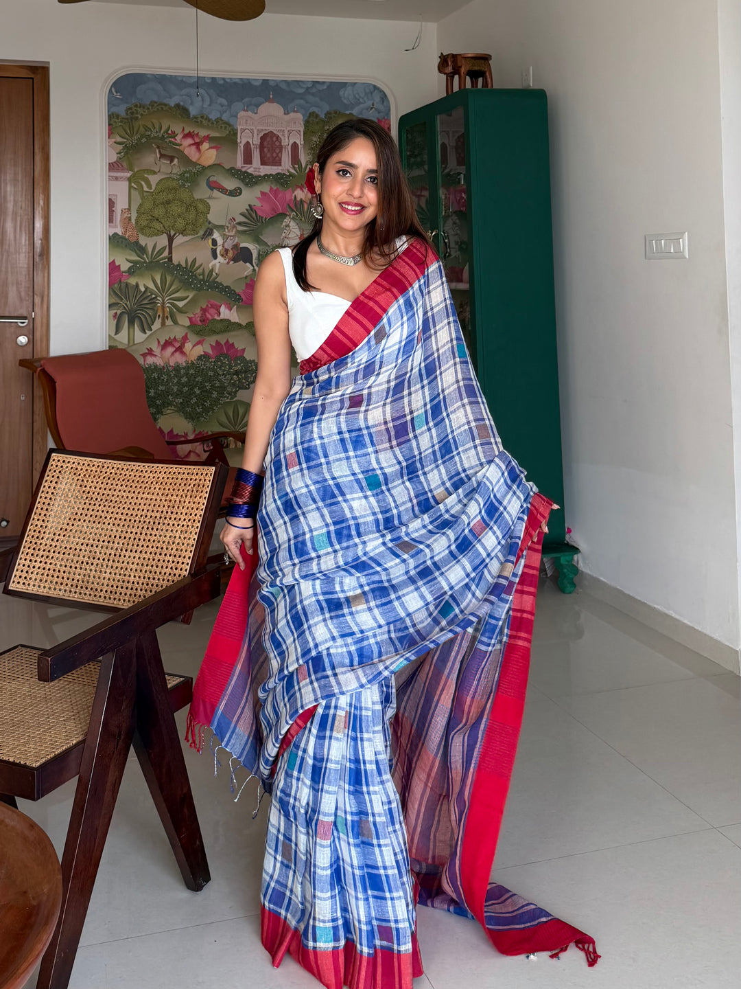 SUPER PREMIUM JAMDANI WEAVE HANDWOVEN MADRAS CHECKS JAYASHREE LINEN SAREE - ROYAL BLUE AND RED