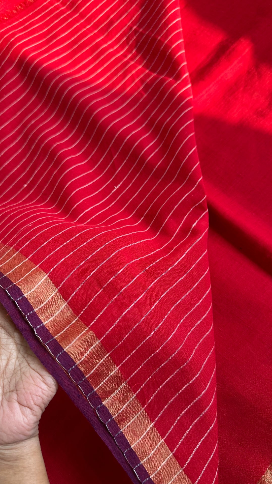 PREMIUM JAMDANI WEAVE HANDWOVEN AND HANDSPUN COTTON SAREE - CANDID RED