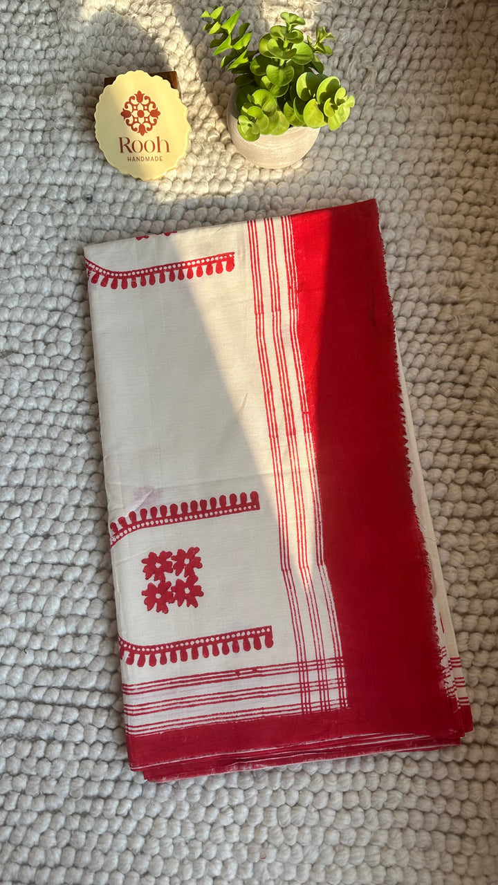 SHIULI - HANDBLOCK PRINTED ON HANDWOVEN BENGAL COTTON SAREE