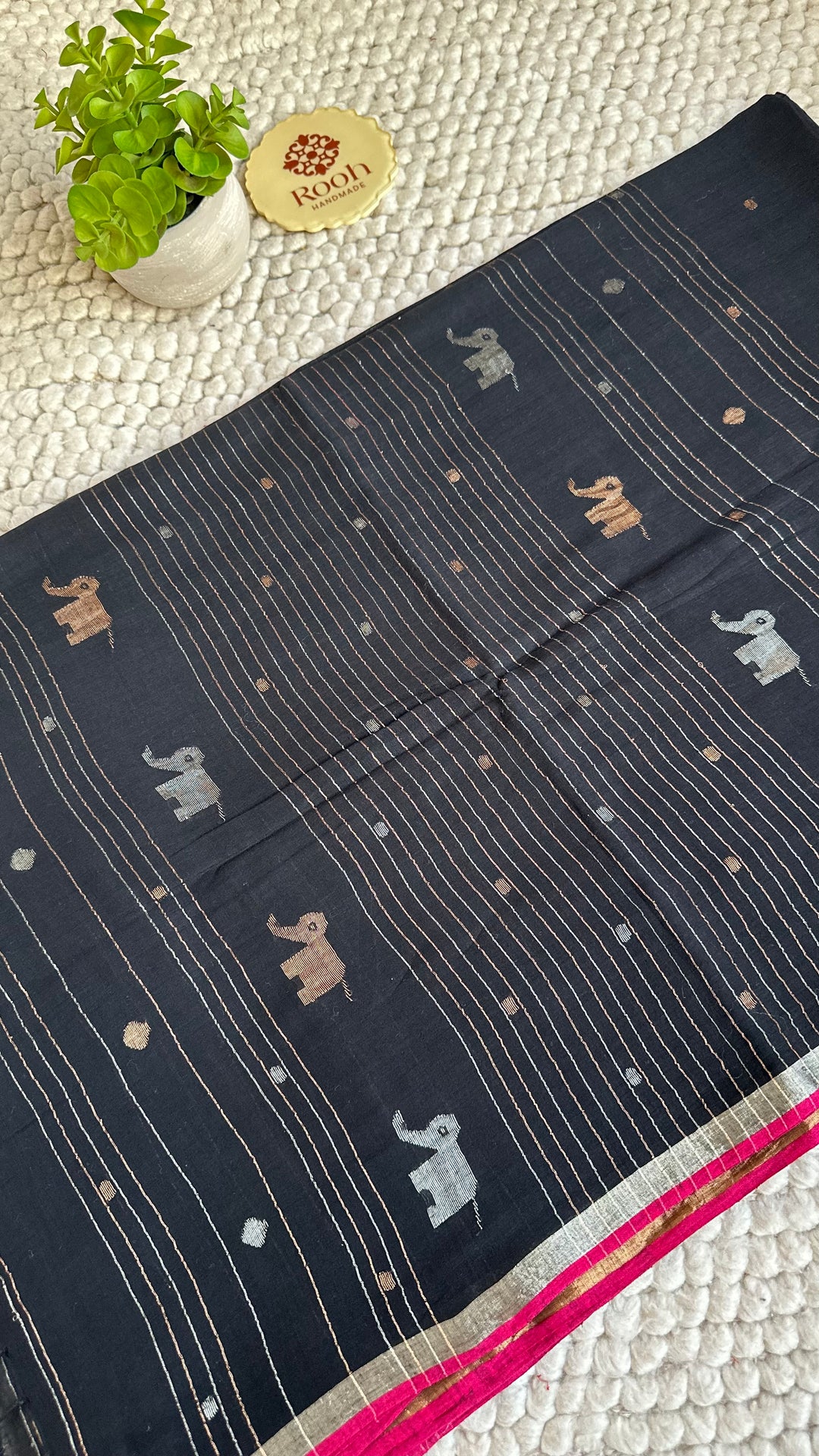 PREMIUM NEEDLE WORK JAMDANI HANDWOVEN AND HANDSPUN COTTON SAREE - CHARCOAL BLACK