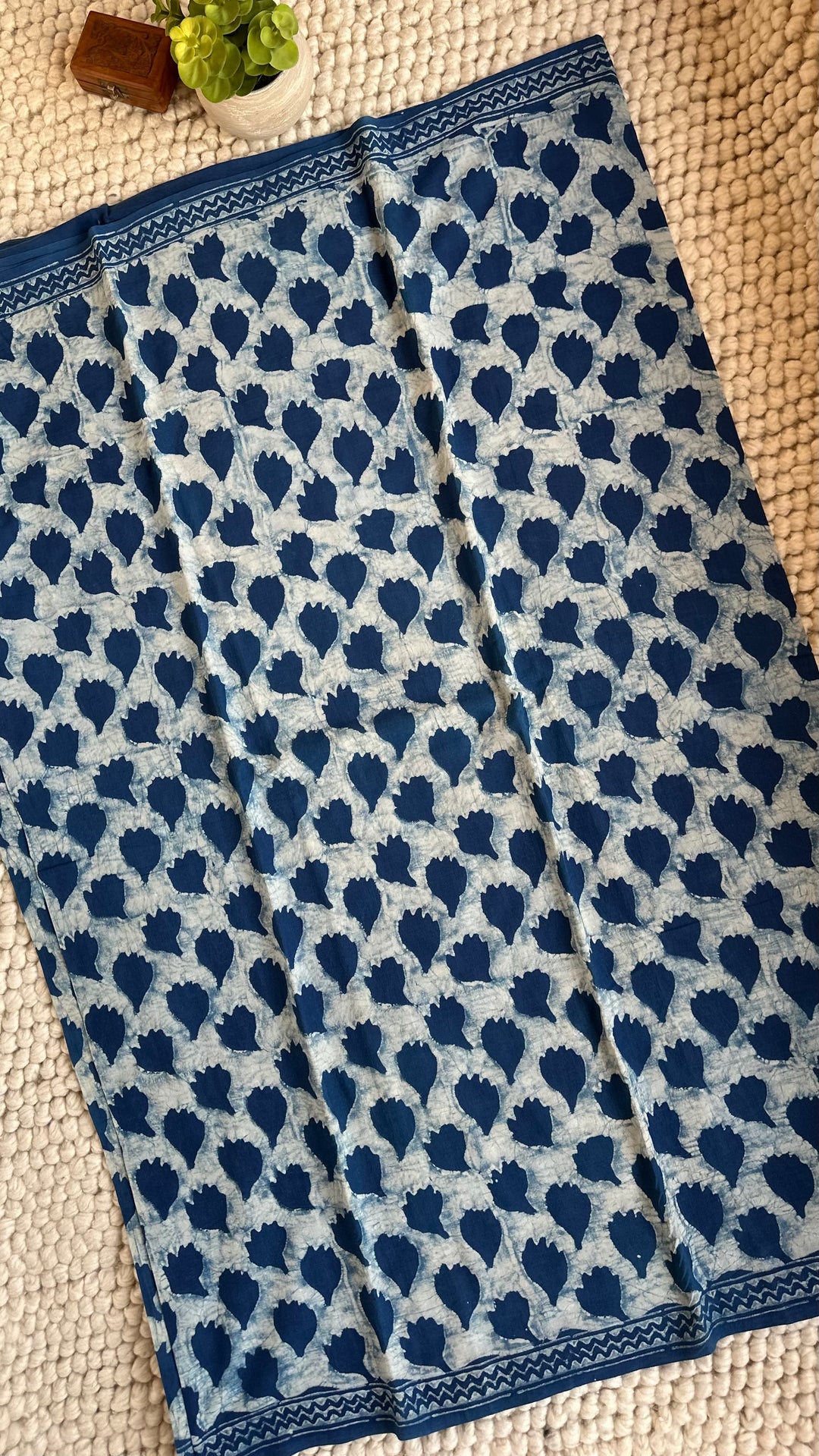 AKOLA INDIGO HAND BLOCK DABU PRINTED SOFT MULMUL COTTON SAREE- 028