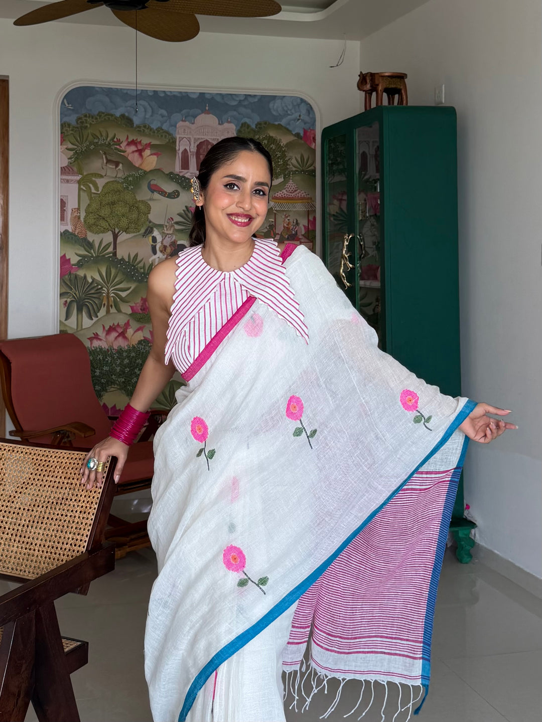 SUPER PREMIUM HANDWOVEN NEEDLE-WORK JAMDANI JAYASHREE LINEN SAREE - SUNFLOWERS ON IVORY