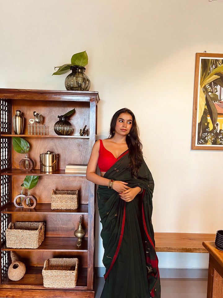 PREMIUM JAMDANI WEAVE HANDWOVEN AND HANDSPUN COTTON SAREE - PINE GREEN