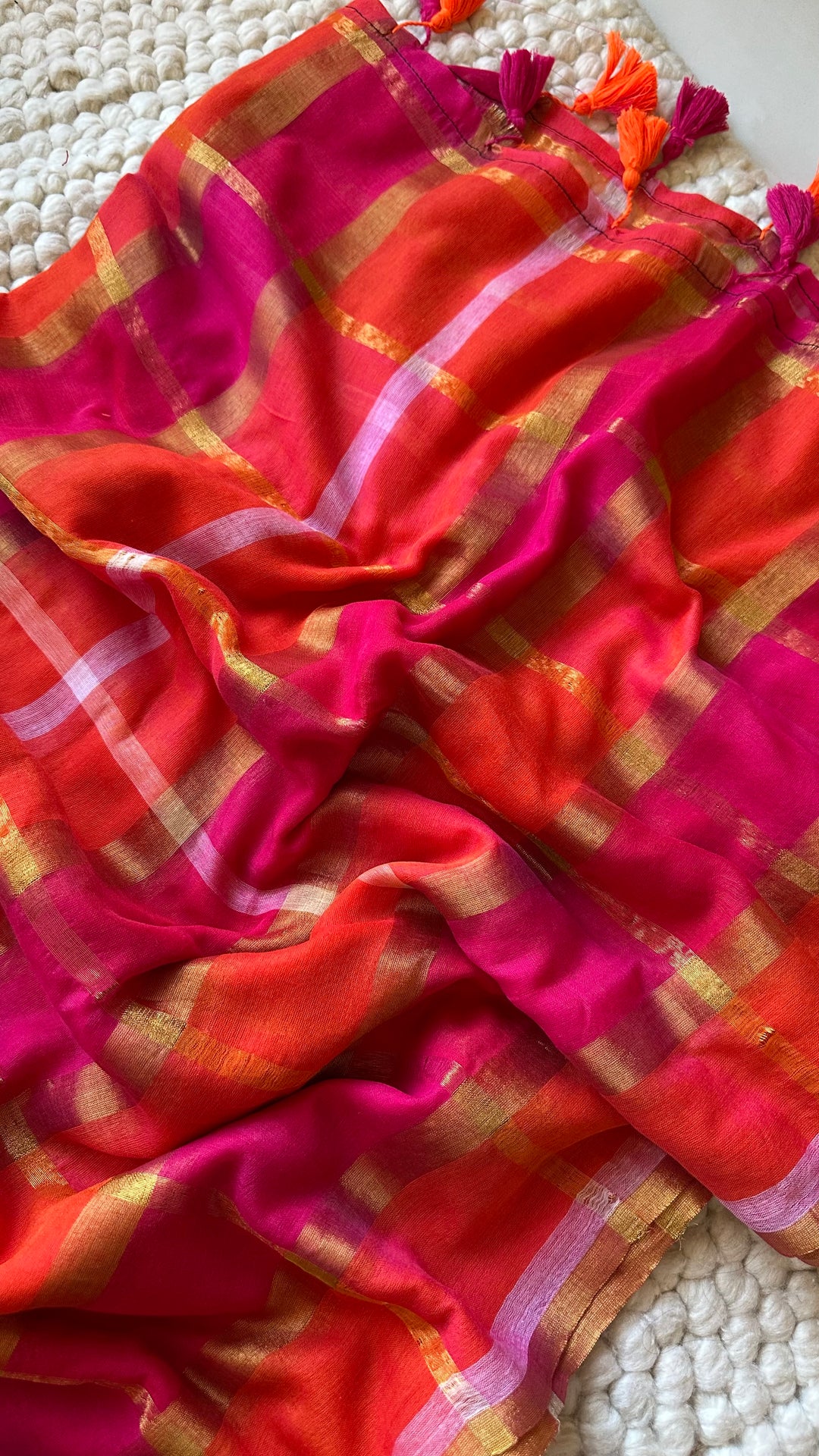 HANDWOVEN MULTICOLOUR ZARI CHECKS PURE MULMUL COTTON SAREE - 010