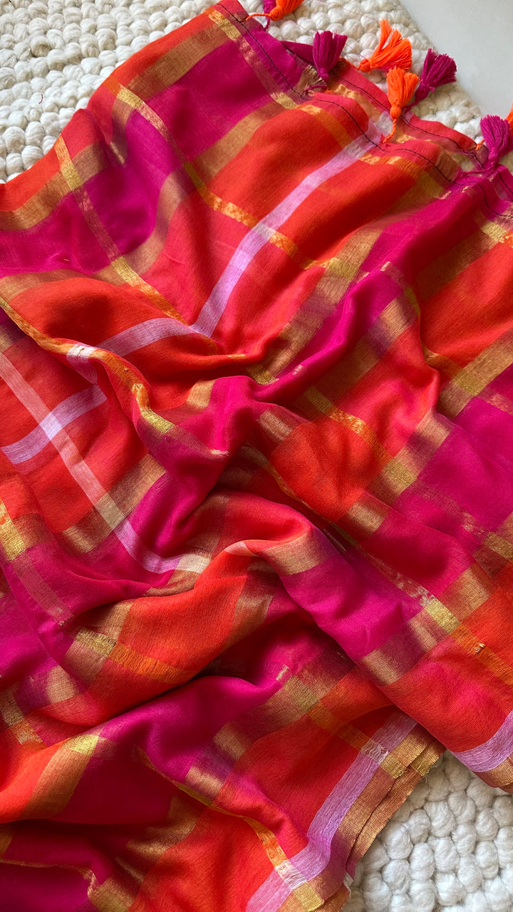 HANDWOVEN MULTICOLOUR ZARI CHECKS PURE MULMUL COTTON SAREE - 010