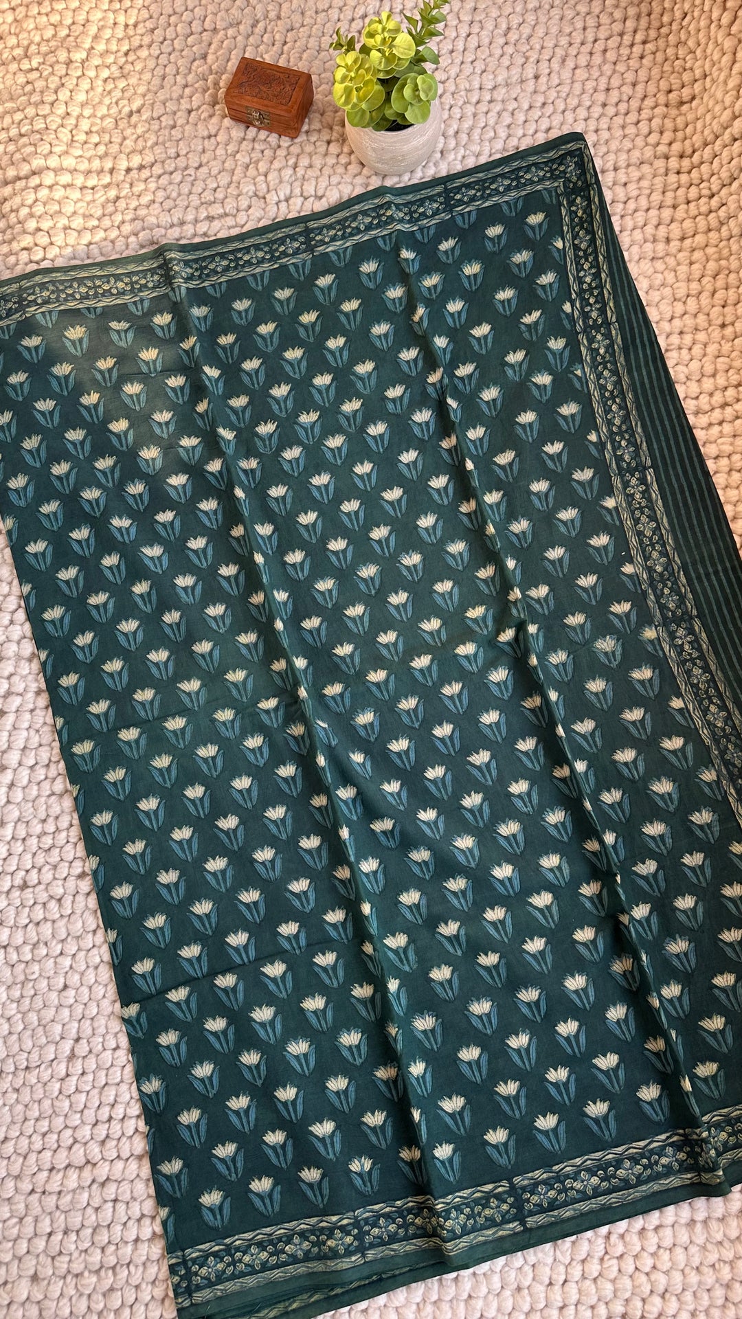 AKOLA INDIGO GREEN HAND BLOCK DABU PRINTED SOFT MULMUL COTTON SAREE- 032
