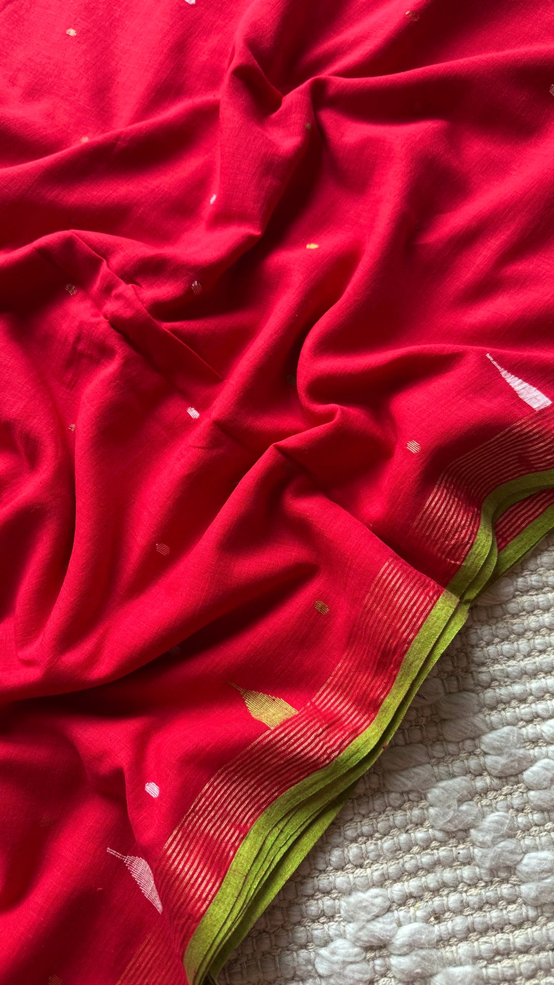 PREMIUM JAMDANI WEAVE HANDWOVEN AND HANDSPUN COTTON SAREE - CRIMSON RED