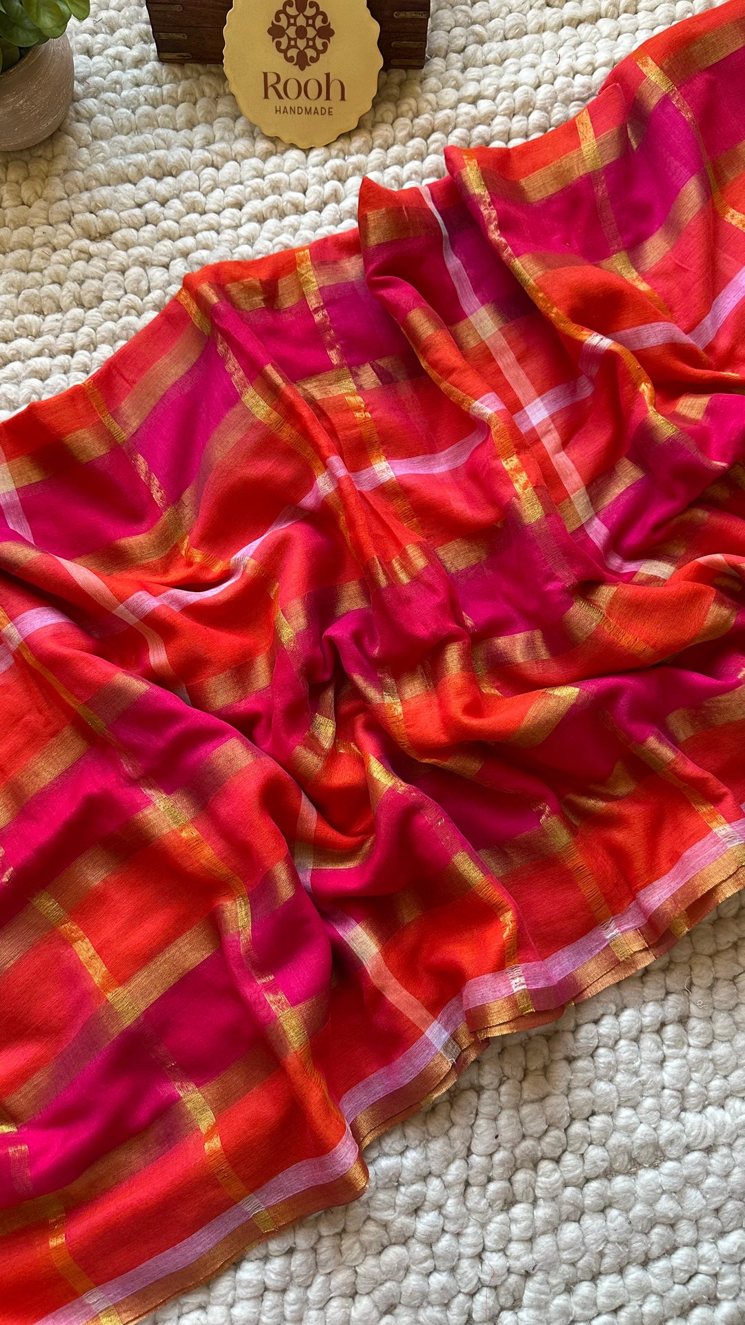 HANDWOVEN MULTICOLOUR ZARI CHECKS PURE MULMUL COTTON SAREE - 010