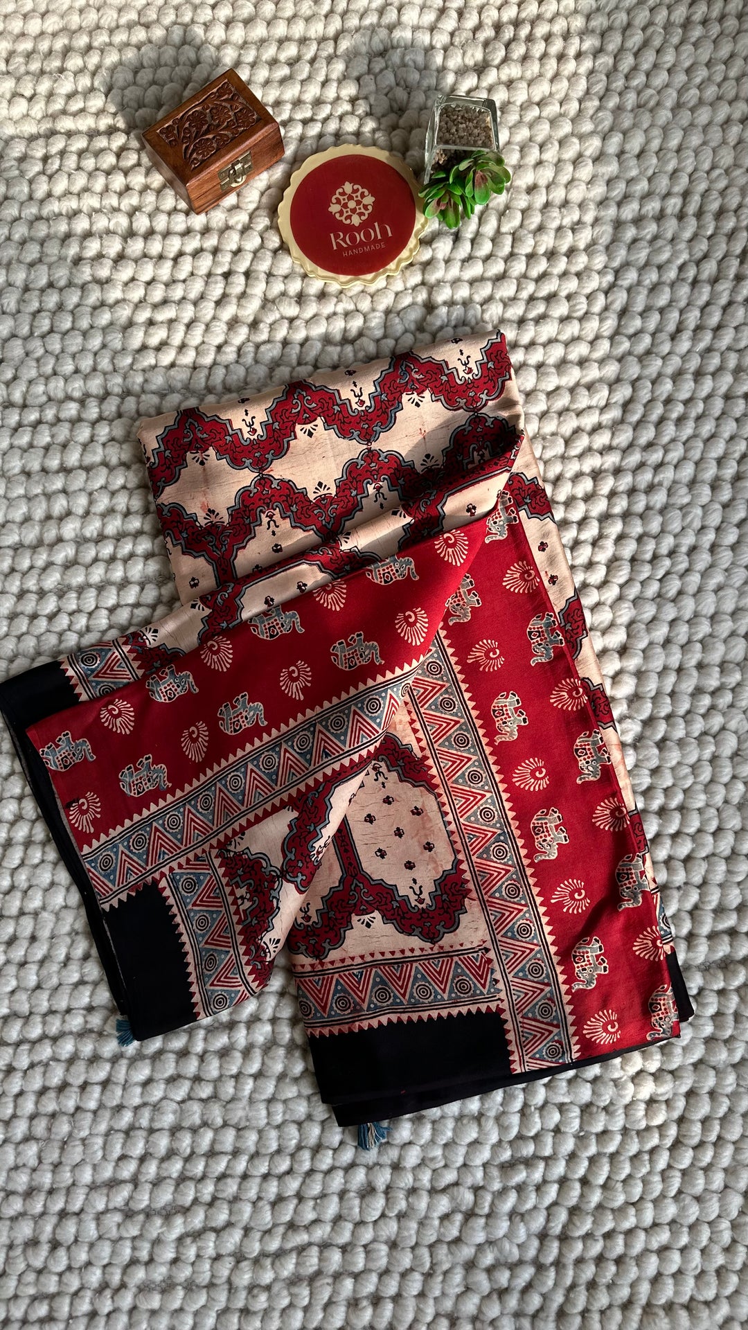 IVORY PANES - AJRAKH HAND BLOCK PRINTED PREMIUM MODAL SILK SAREE