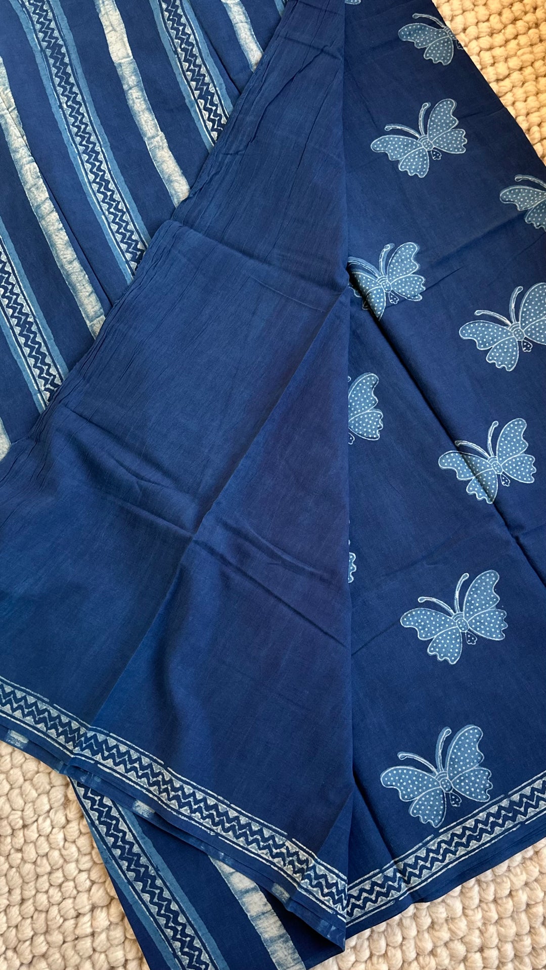AKOLA INDIGO HAND BLOCK DABU PRINTED SOFT MULMUL COTTON SAREE- 025