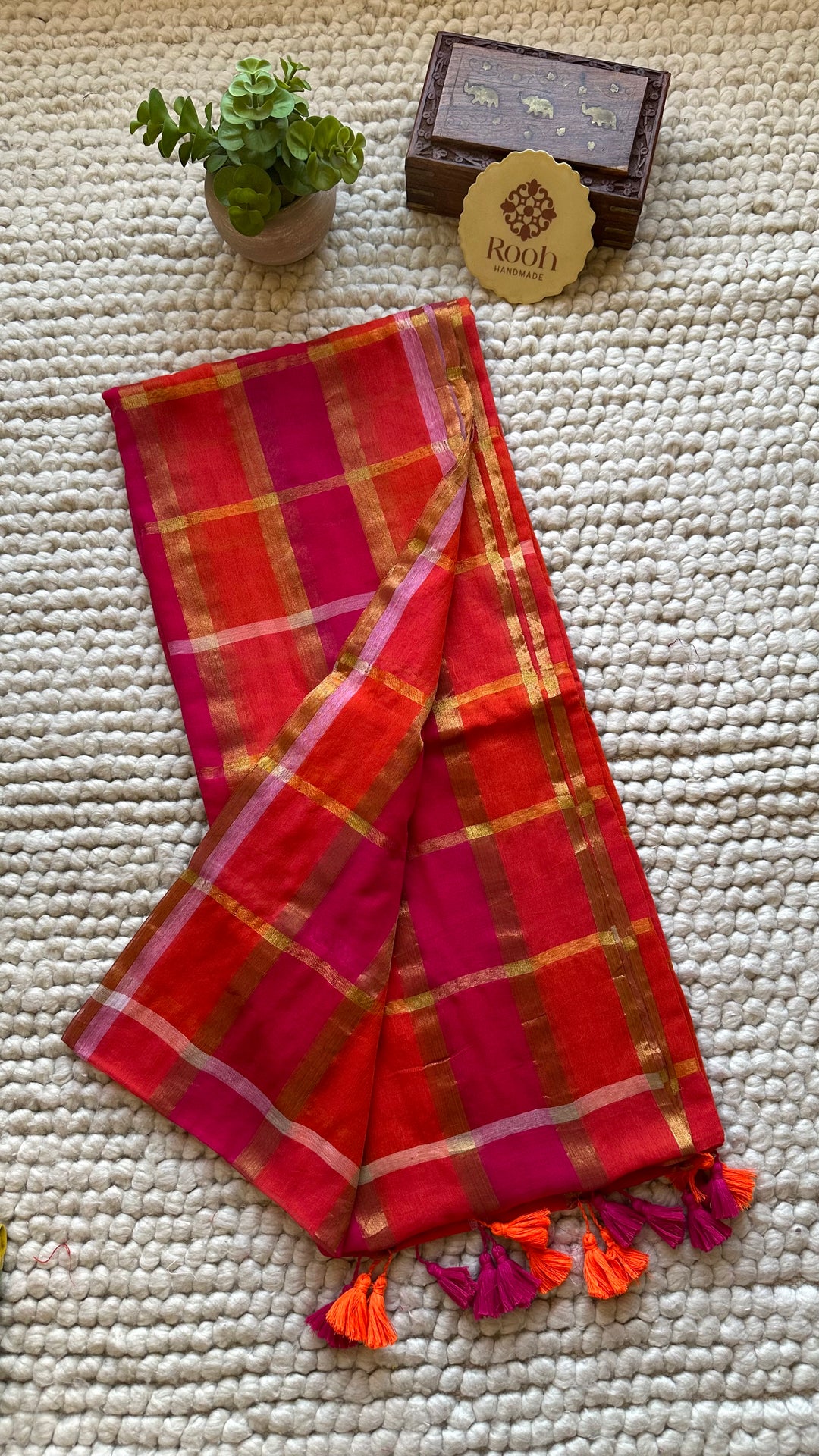 HANDWOVEN MULTICOLOUR ZARI CHECKS PURE MULMUL COTTON SAREE - 010