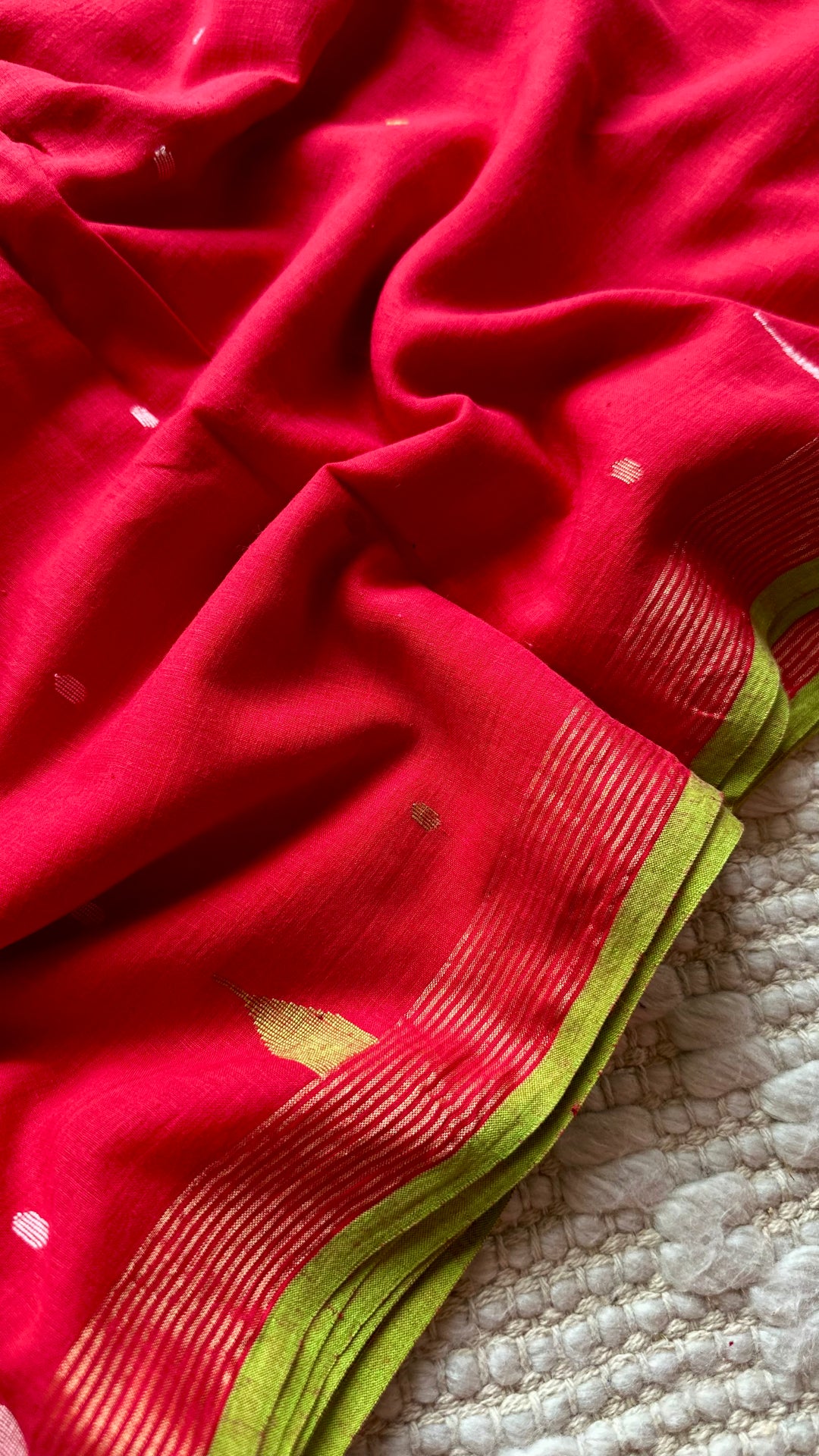 PREMIUM JAMDANI WEAVE HANDWOVEN AND HANDSPUN COTTON SAREE - CRIMSON RED