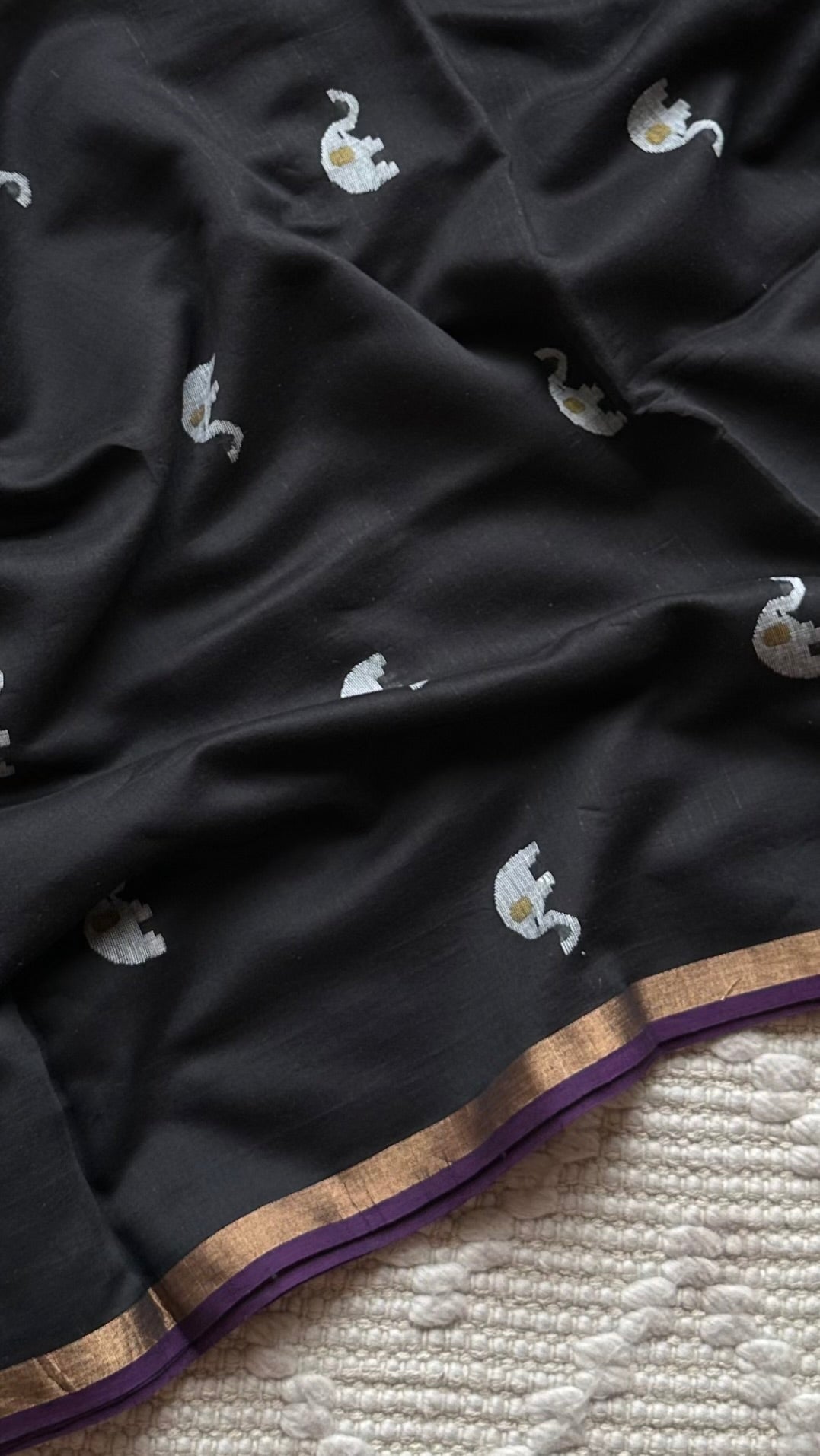 PREMIUM JAMDANI WEAVE HANDWOVEN PURE SILK BY PURE COTTON SAREE - OXFORD BLACK