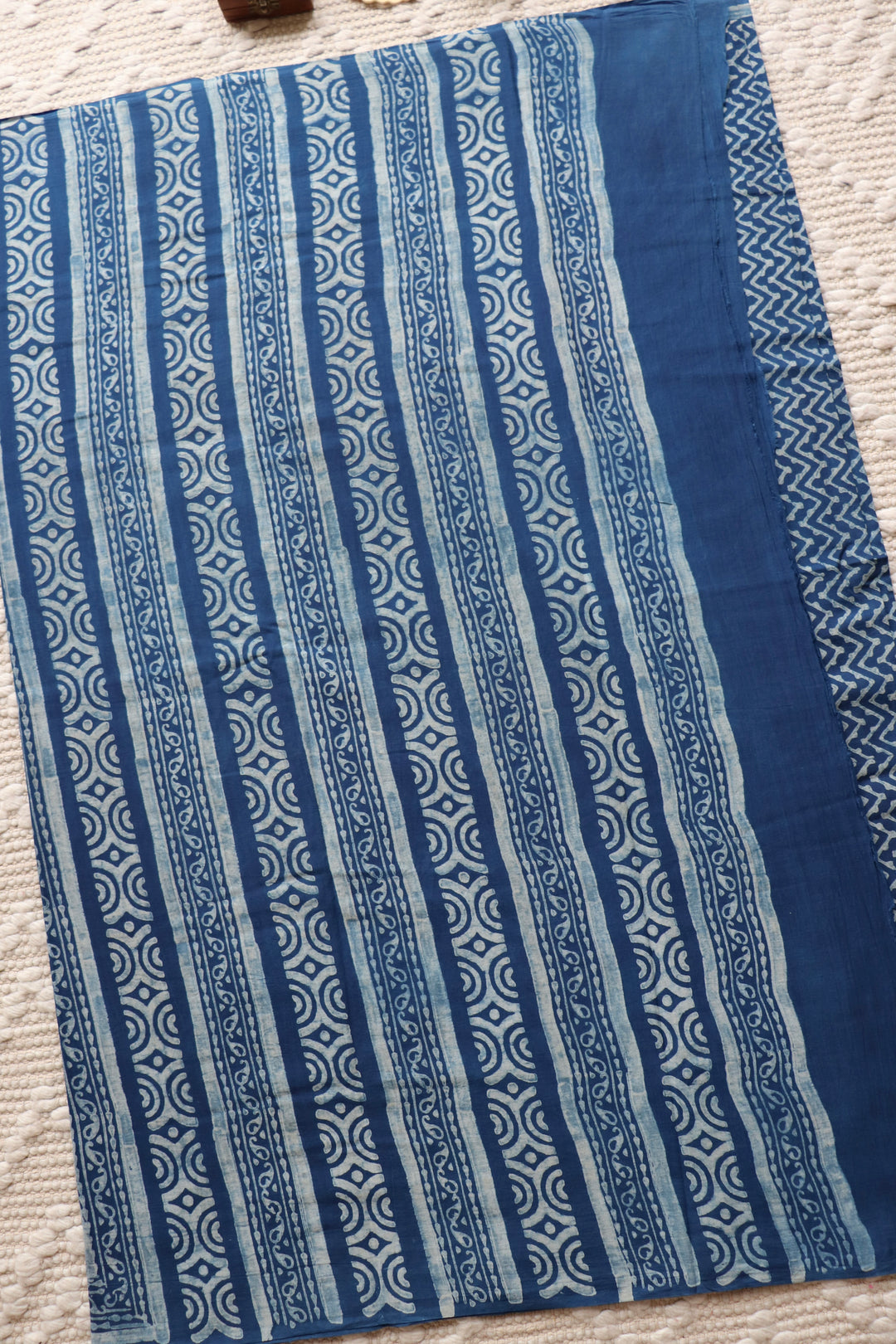 AKOLA INDIGO HAND BLOCK DABU PRINTED SOFT MULMUL COTTON SAREE- 023