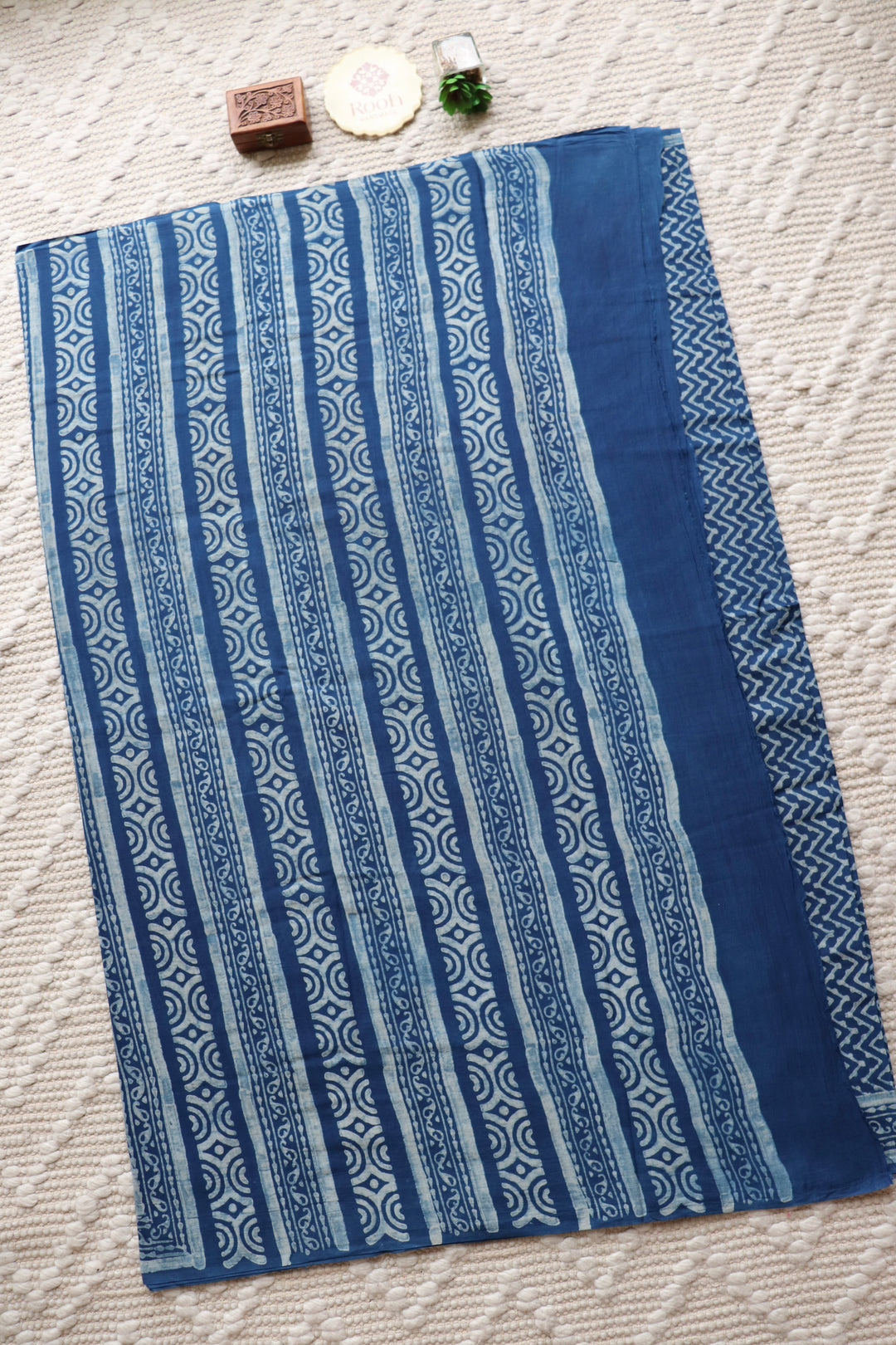 AKOLA INDIGO HAND BLOCK DABU PRINTED SOFT MULMUL COTTON SAREE- 023