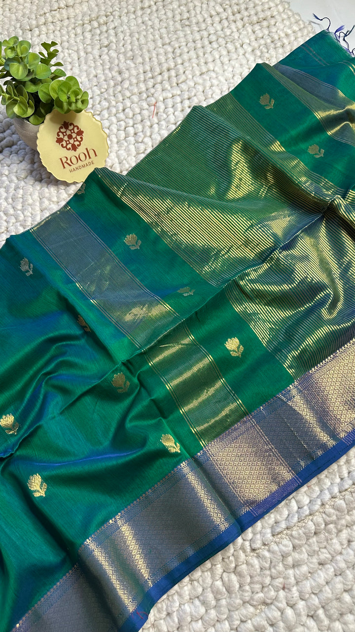 PEACOCK GREEN AND BLUE DUAL TONE- PREMIUM HANDWOVEN MAHESHWARI SILK BY COTTON SAREE (DISPATCH IN 7-10 DAYS)