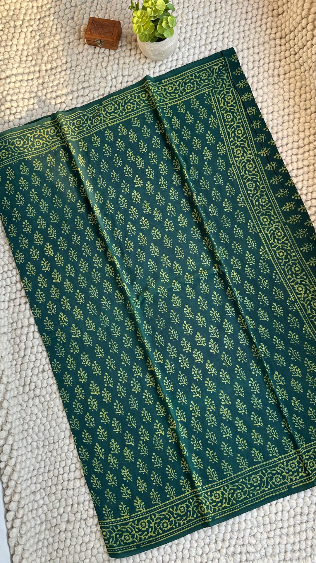 AKOLA INDIGO GREEN HAND BLOCK DABU PRINTED SOFT MULMUL COTTON SAREE- 033