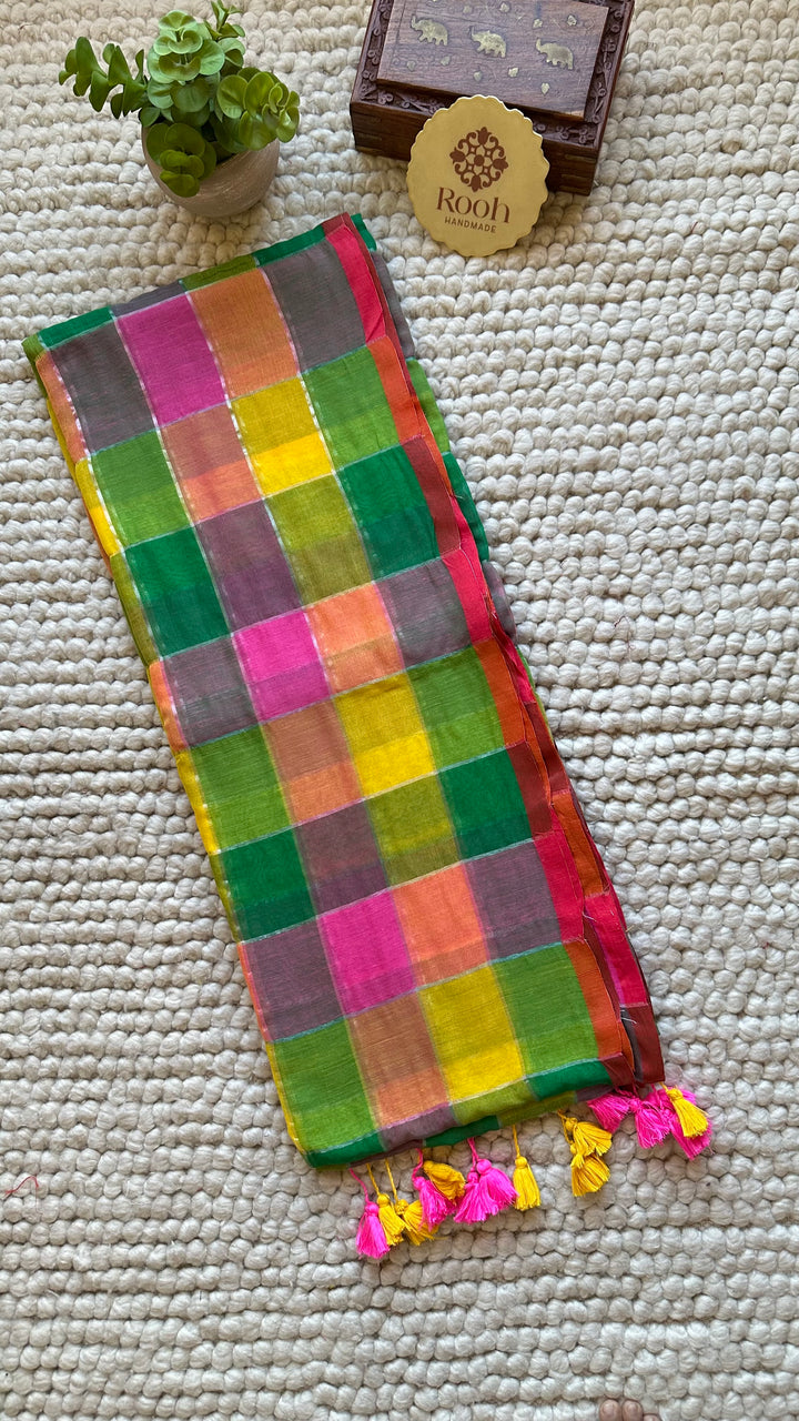 HANDWOVEN MULTICOLOUR ZARI CHECKS PURE MULMUL COTTON SAREE - 06
