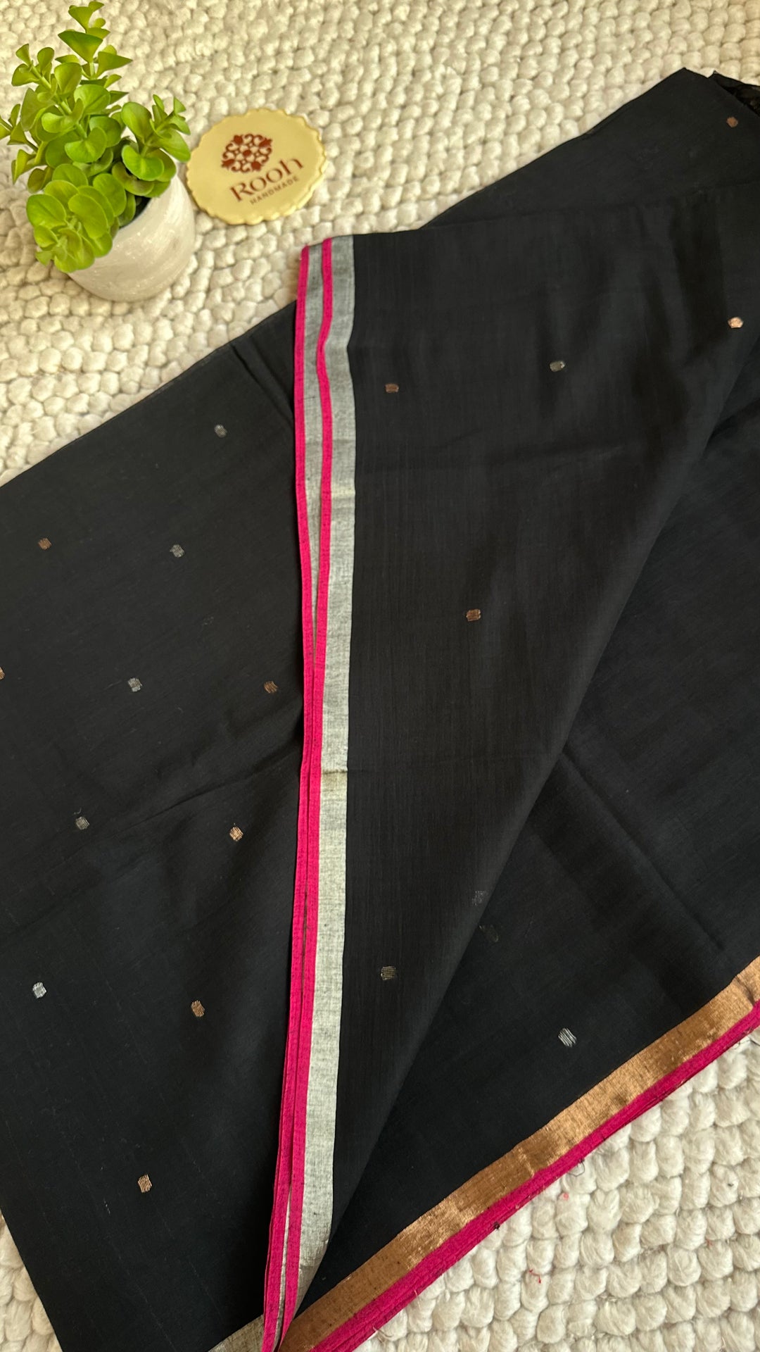 PREMIUM NEEDLE WORK JAMDANI HANDWOVEN AND HANDSPUN COTTON SAREE - CHARCOAL BLACK