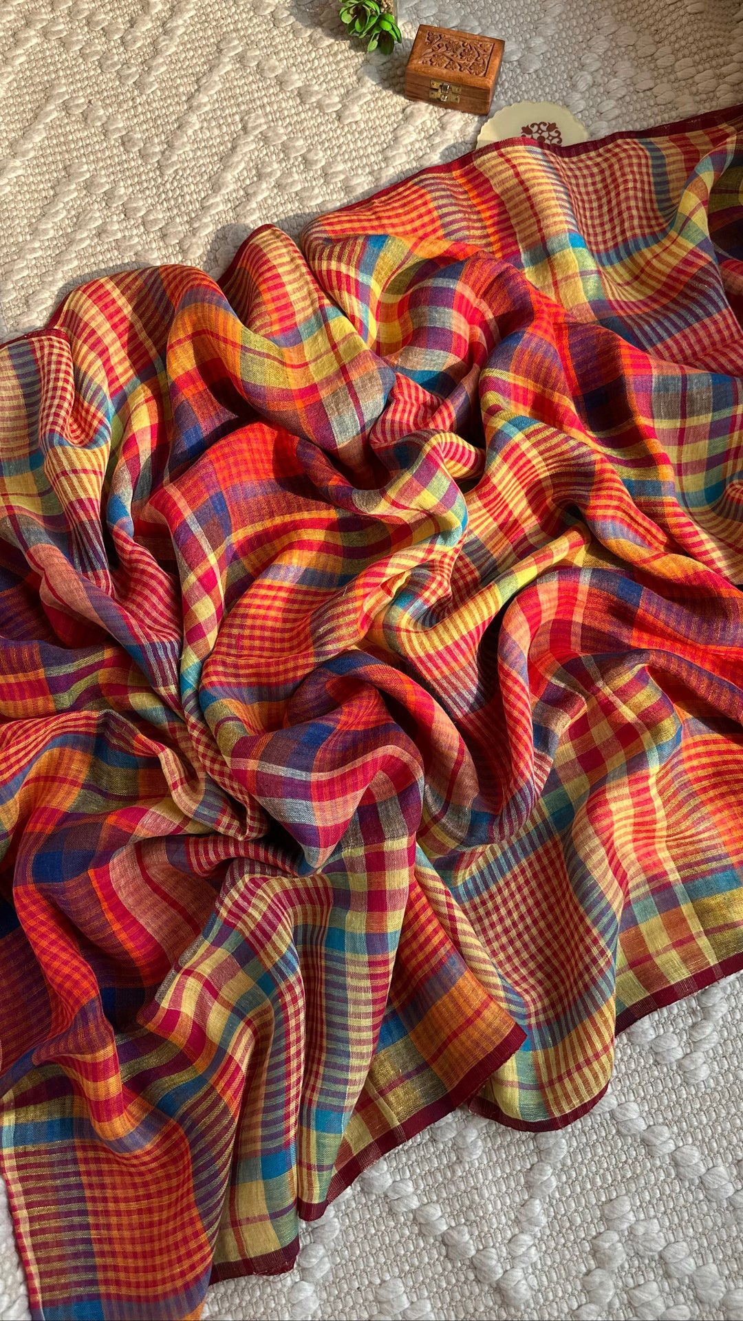 Multi Colour Checked Pure Handwoven Linen Saree - 001