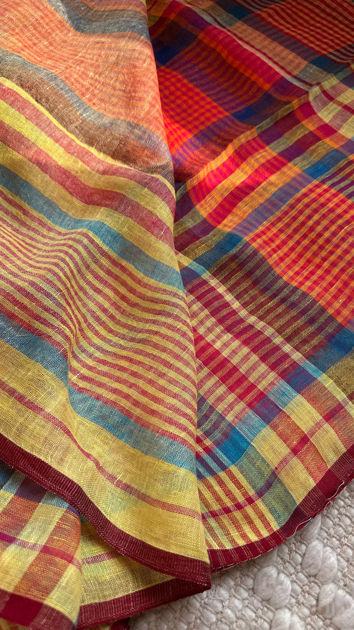 Multi Colour Checked Pure Handwoven Linen Saree - 001
