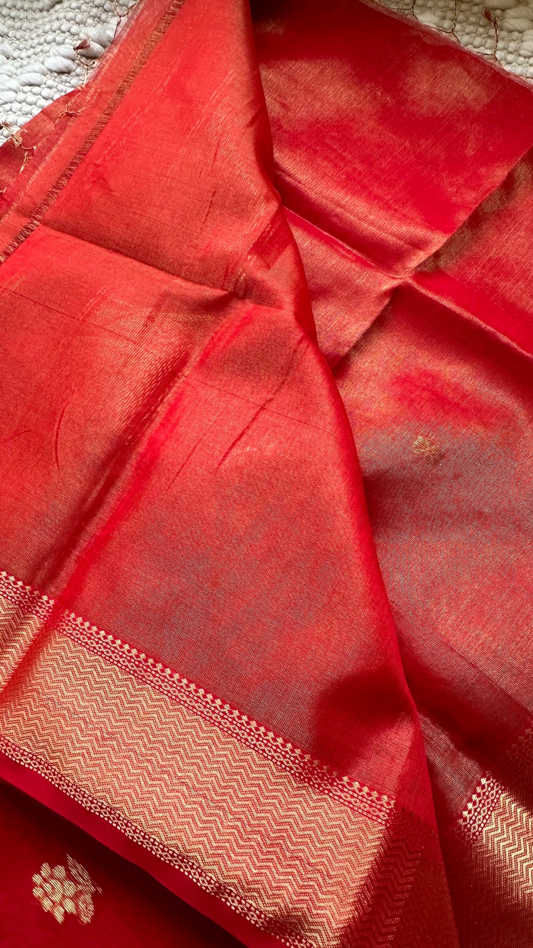 SURAMYA - PREMIUM HANDWOVEN MAHESHWARI PURE TISSUE SILK SAREE