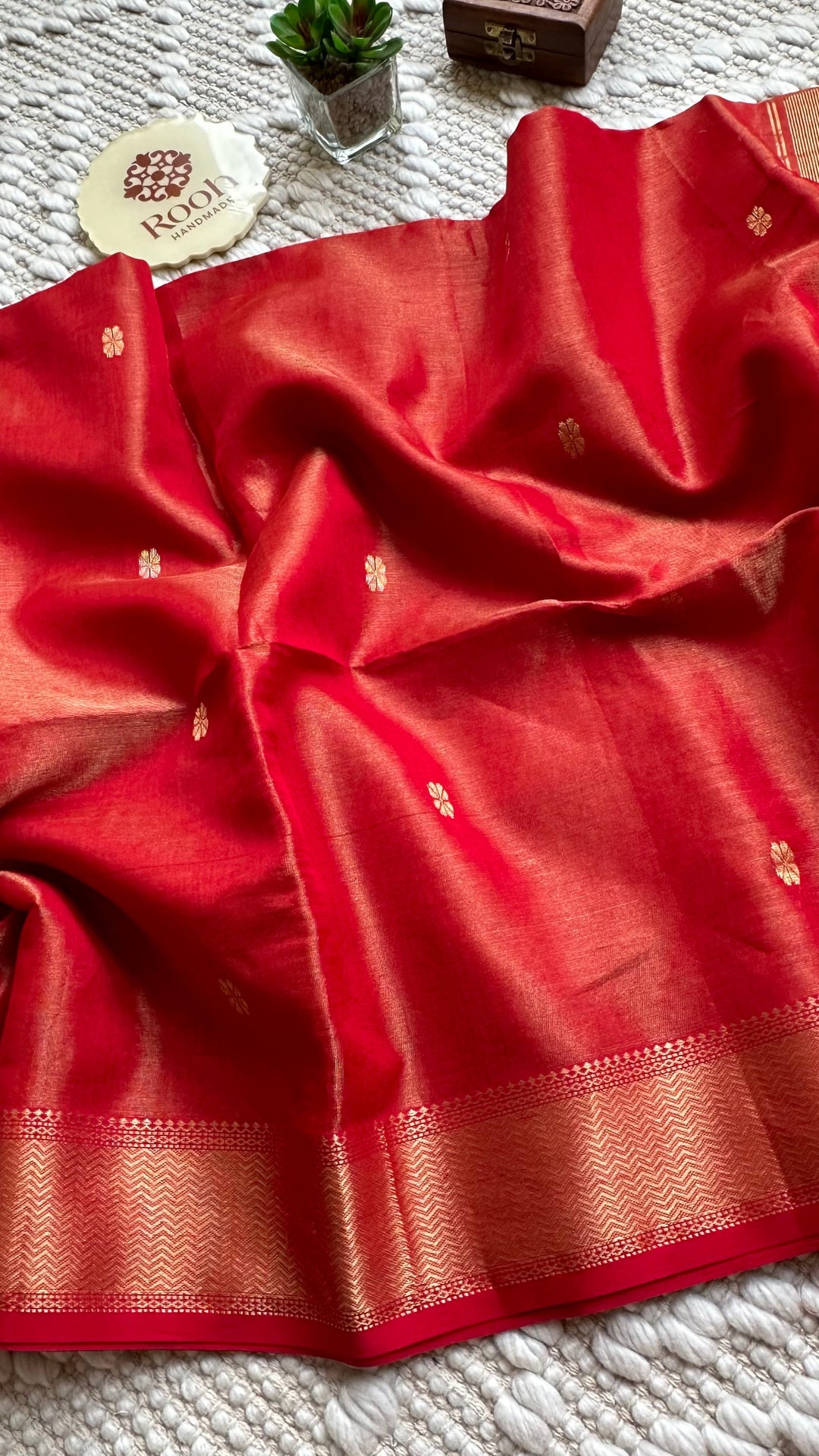 SURAMYA - PREMIUM HANDWOVEN MAHESHWARI PURE TISSUE SILK SAREE