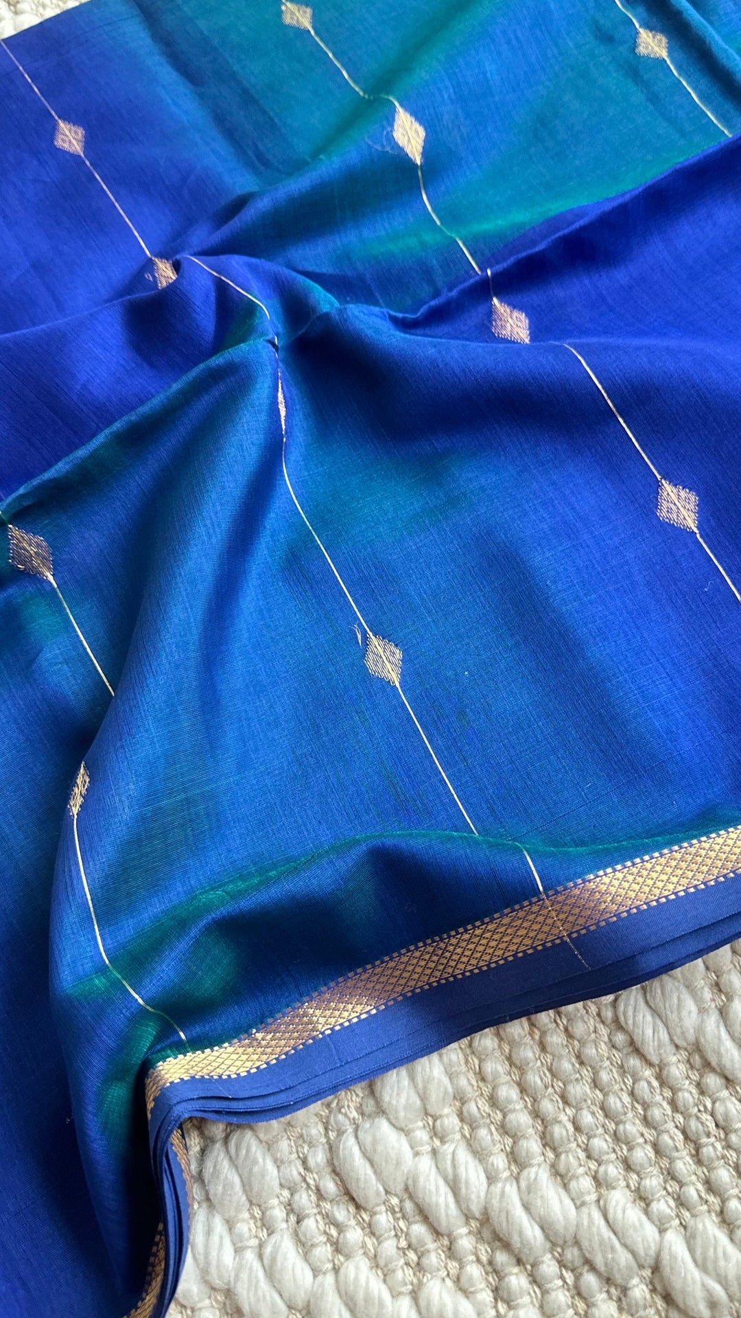 PEACOCK BLUE - PREMIUM HANDWOVEN MAHESHWARI SILK BY COTTON SAREE