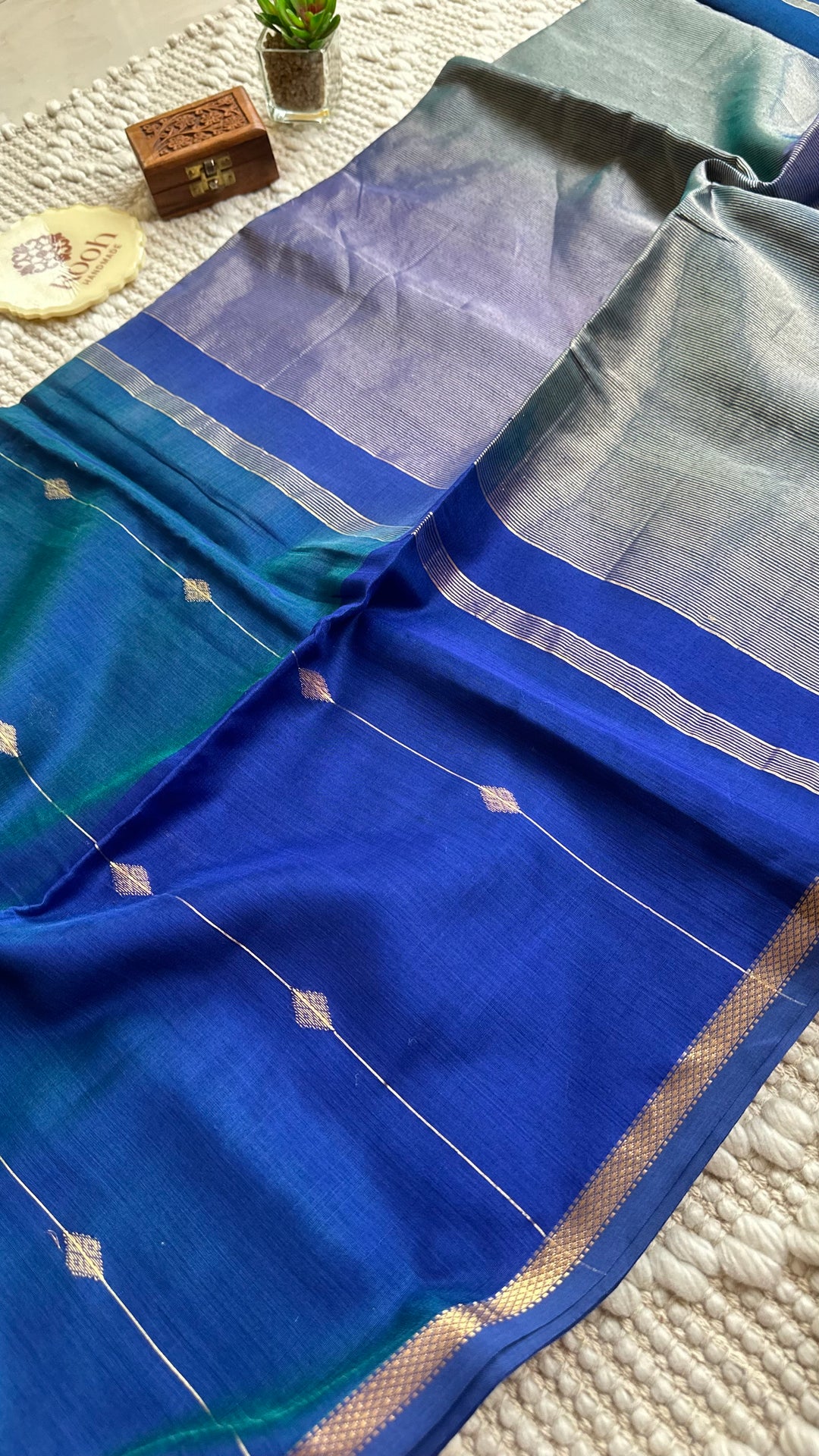 PEACOCK BLUE - PREMIUM HANDWOVEN MAHESHWARI SILK BY COTTON SAREE