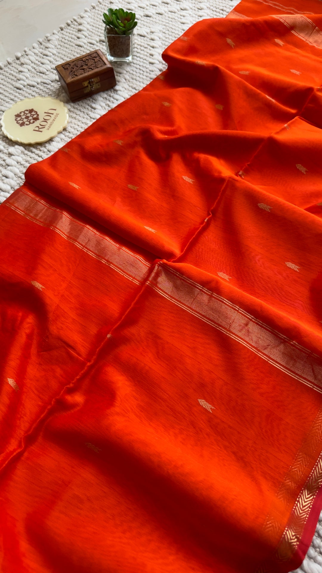 BURNT ORANGE - PREMIUM HANDWOVEN MAHESHWARI SILK BY COTTON SAREE