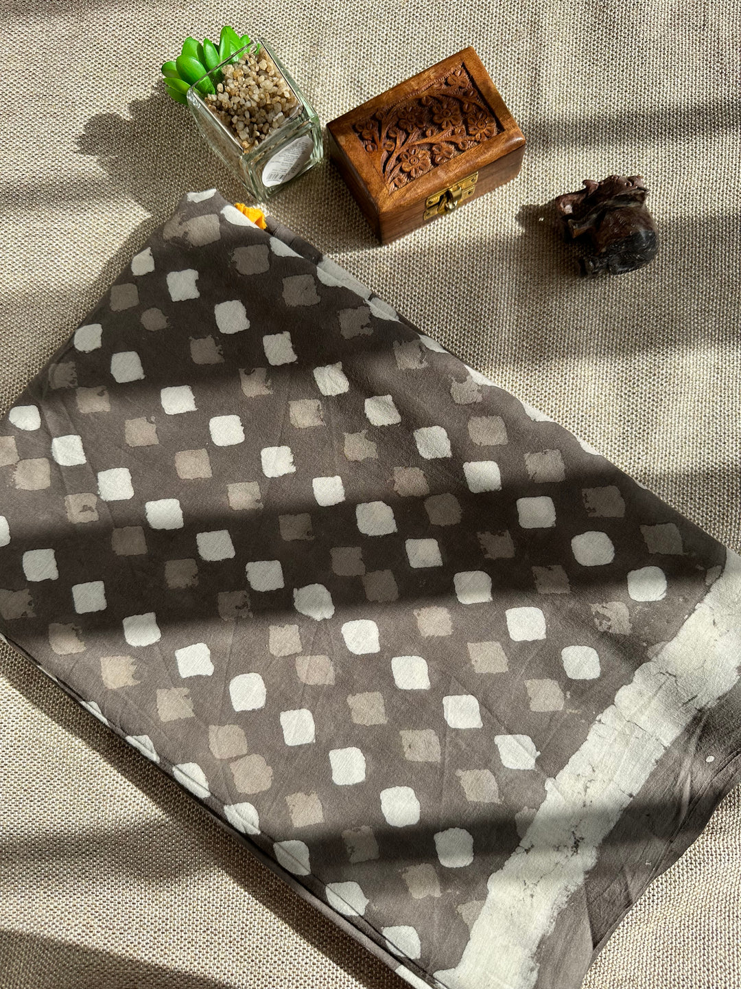 BAGRU HAND BLOCK DABU PRINTED SOFT MULMUL COTTON SAREE- 020